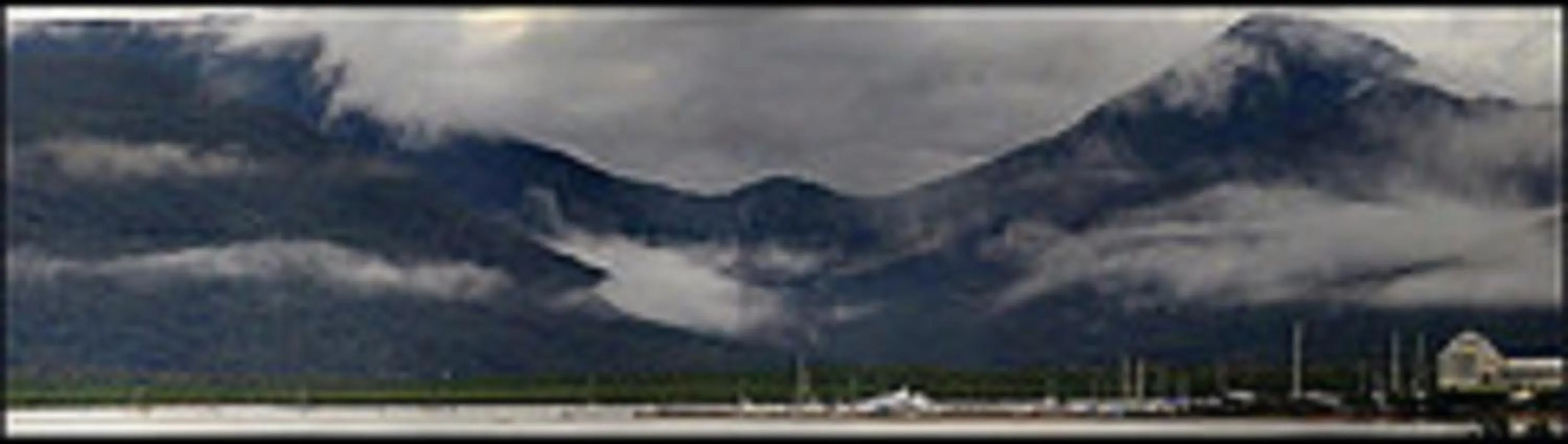 Mountain view in Coral Towers Holiday Suites