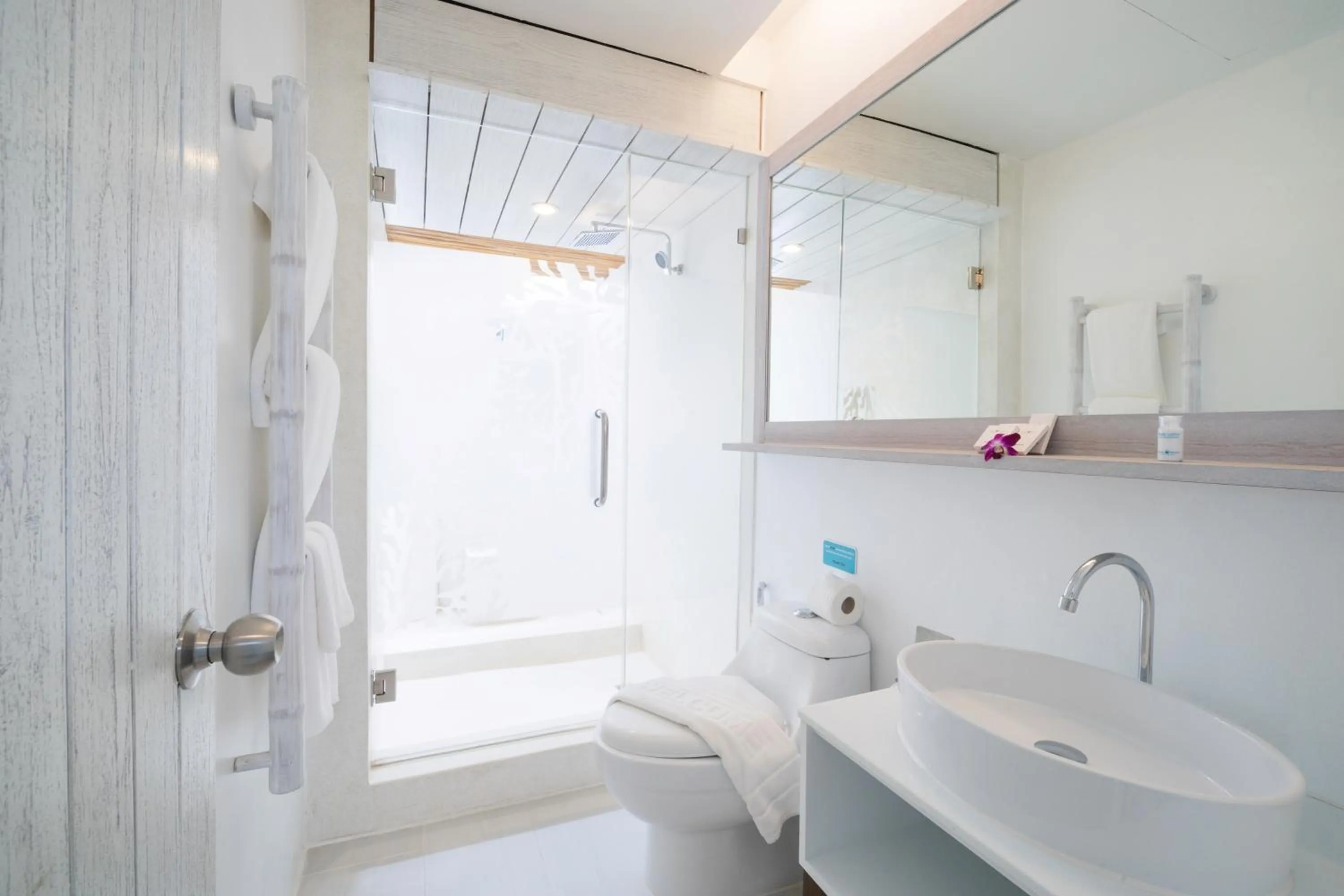 Bathroom in Ocean Breeze Resort Khaolak