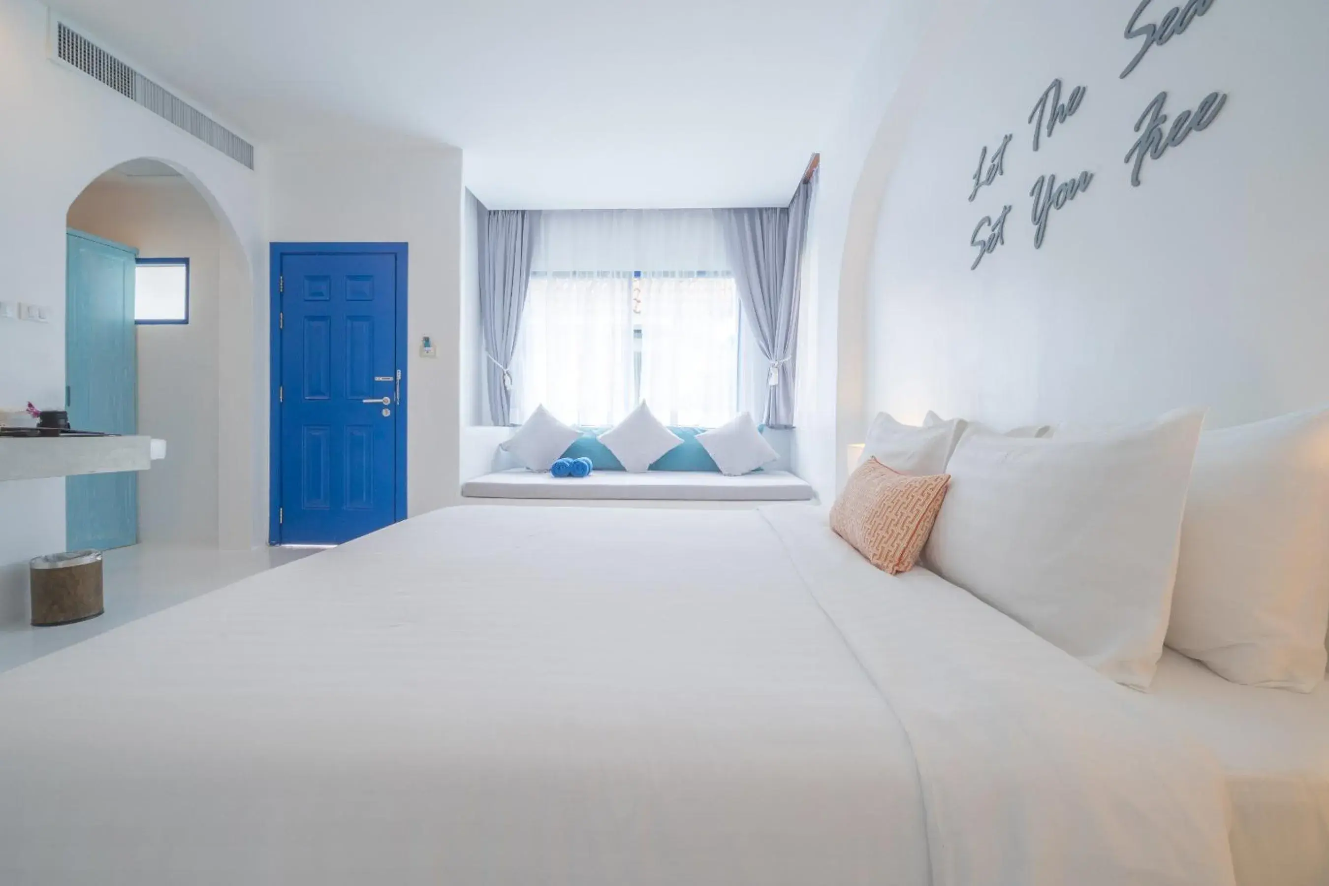 Deluxe Bungalow in Ocean Breeze Resort Khaolak Deluxe Bungalow in Ocean Breeze Resort Khaolak