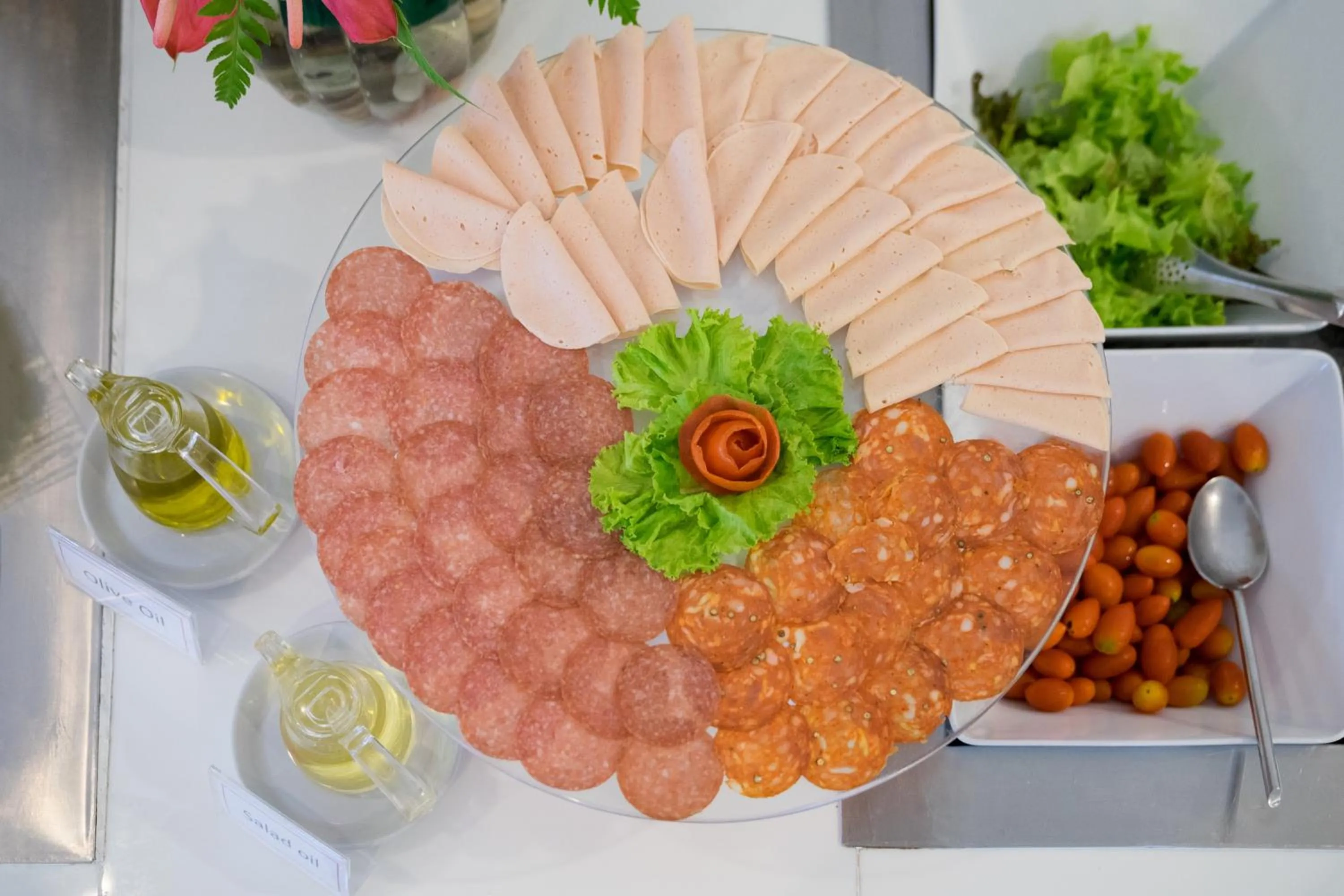 Food in Ocean Breeze Resort Khaolak