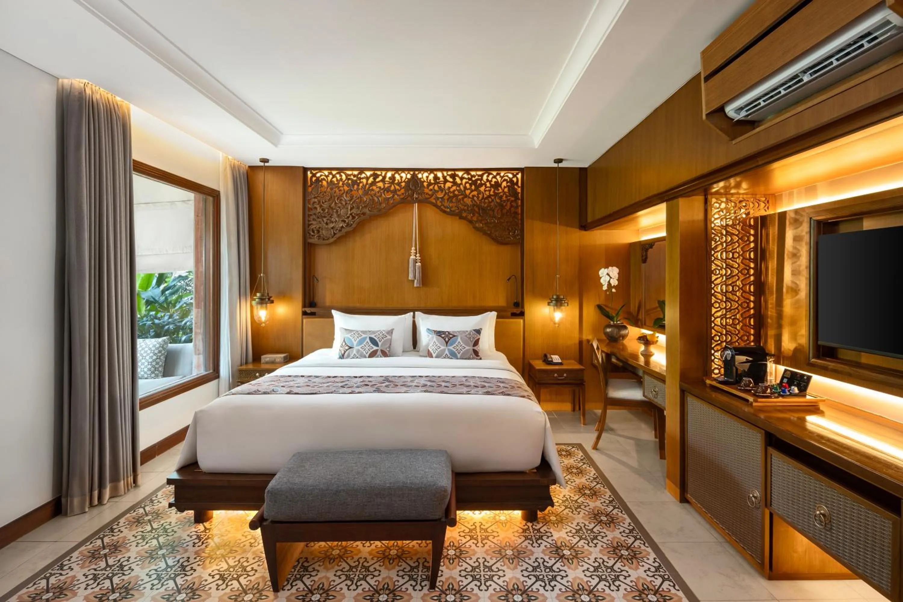 Bed in Kuta Seaview Beach Resort