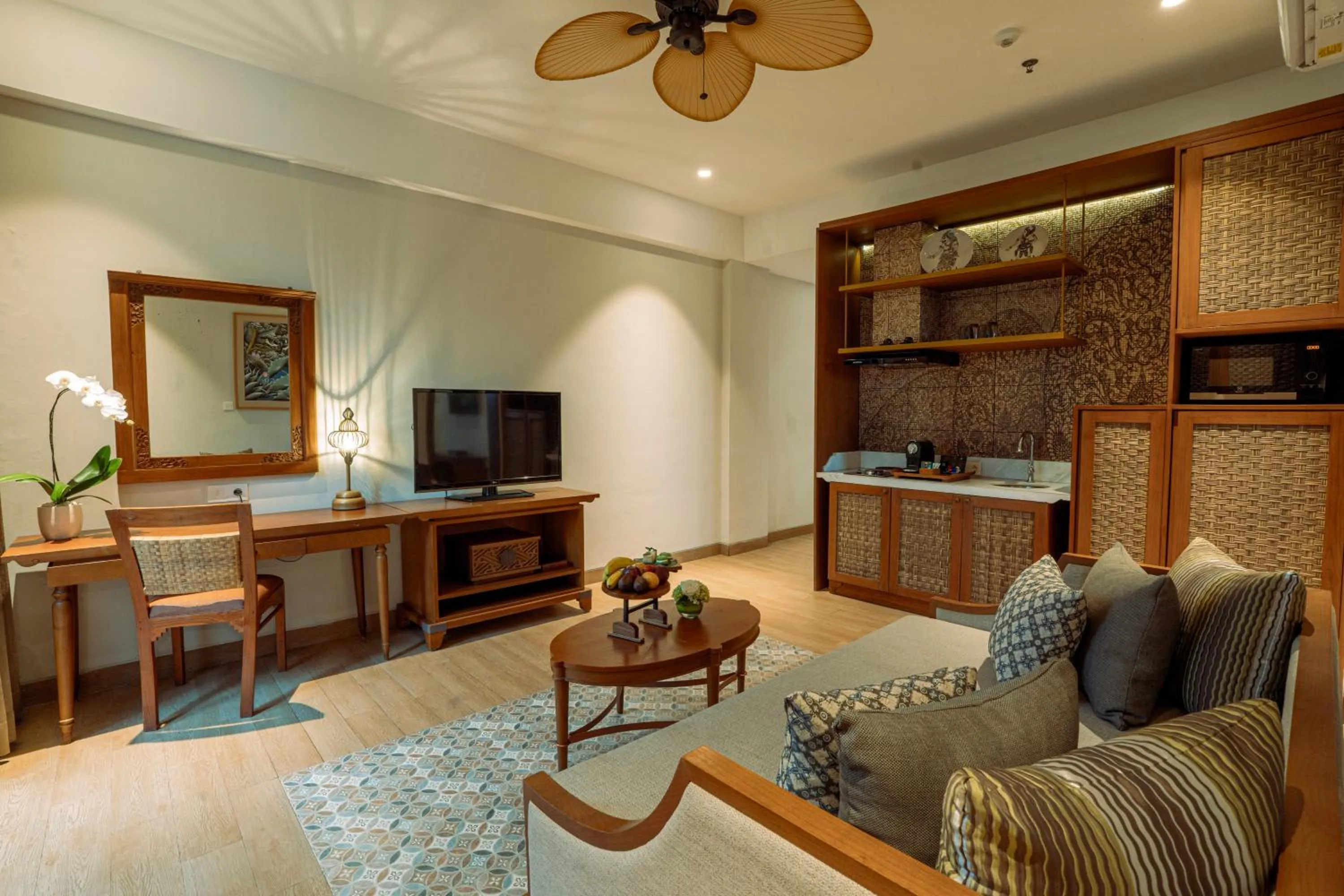 TV and multimedia in Kuta Seaview Beach Resort