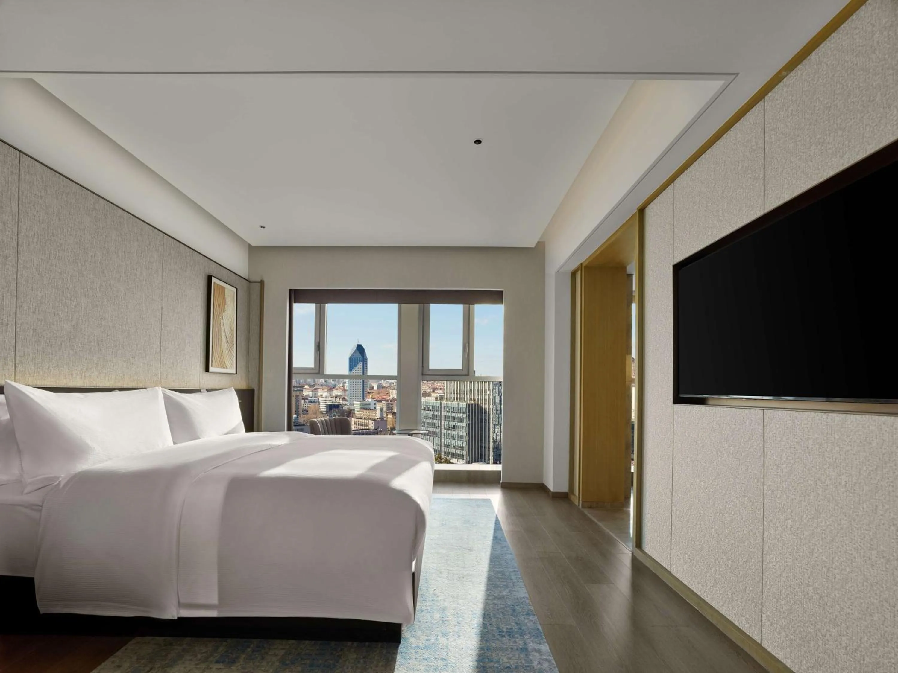 Bed in DoubleTree by Hilton Weihai