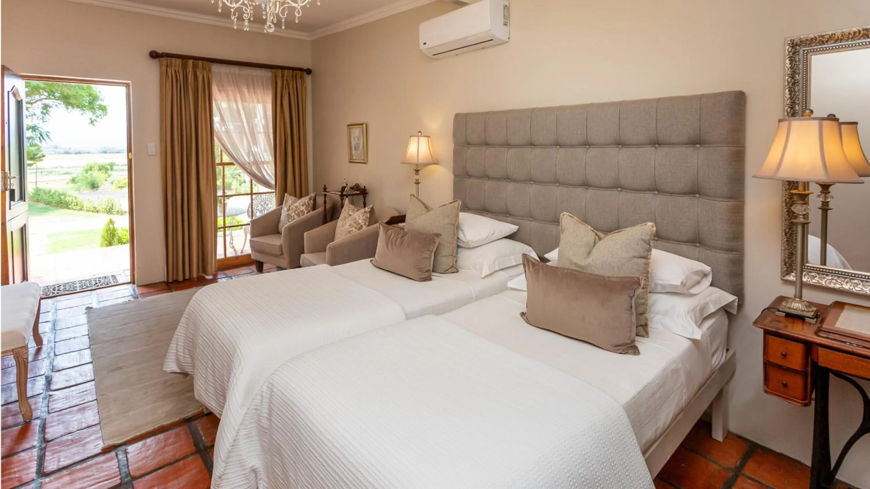 Bedroom, Bed in La Plume Boutique Hotel & Spa