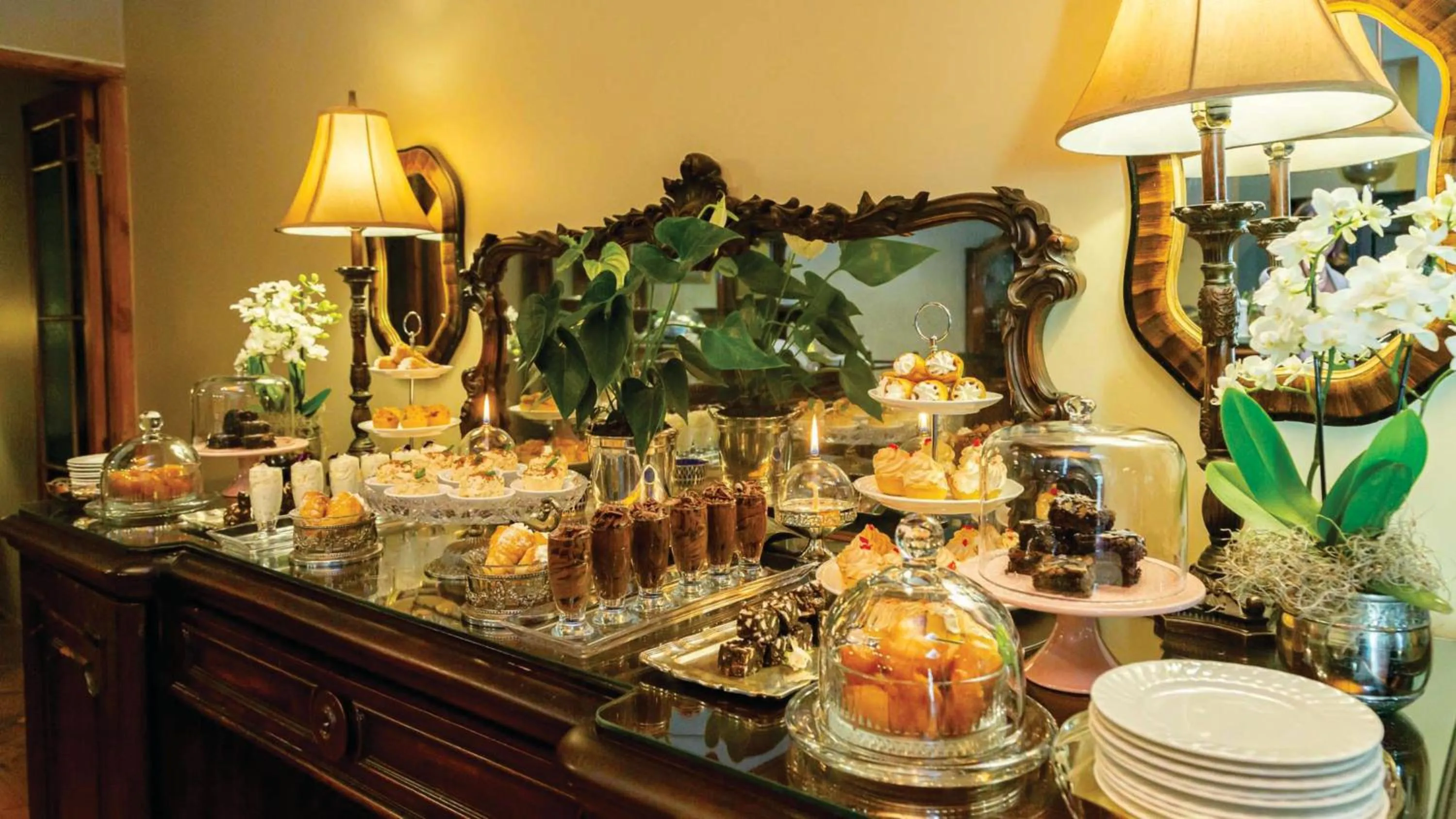 Restaurant/places to eat in La Plume Boutique Hotel & Spa