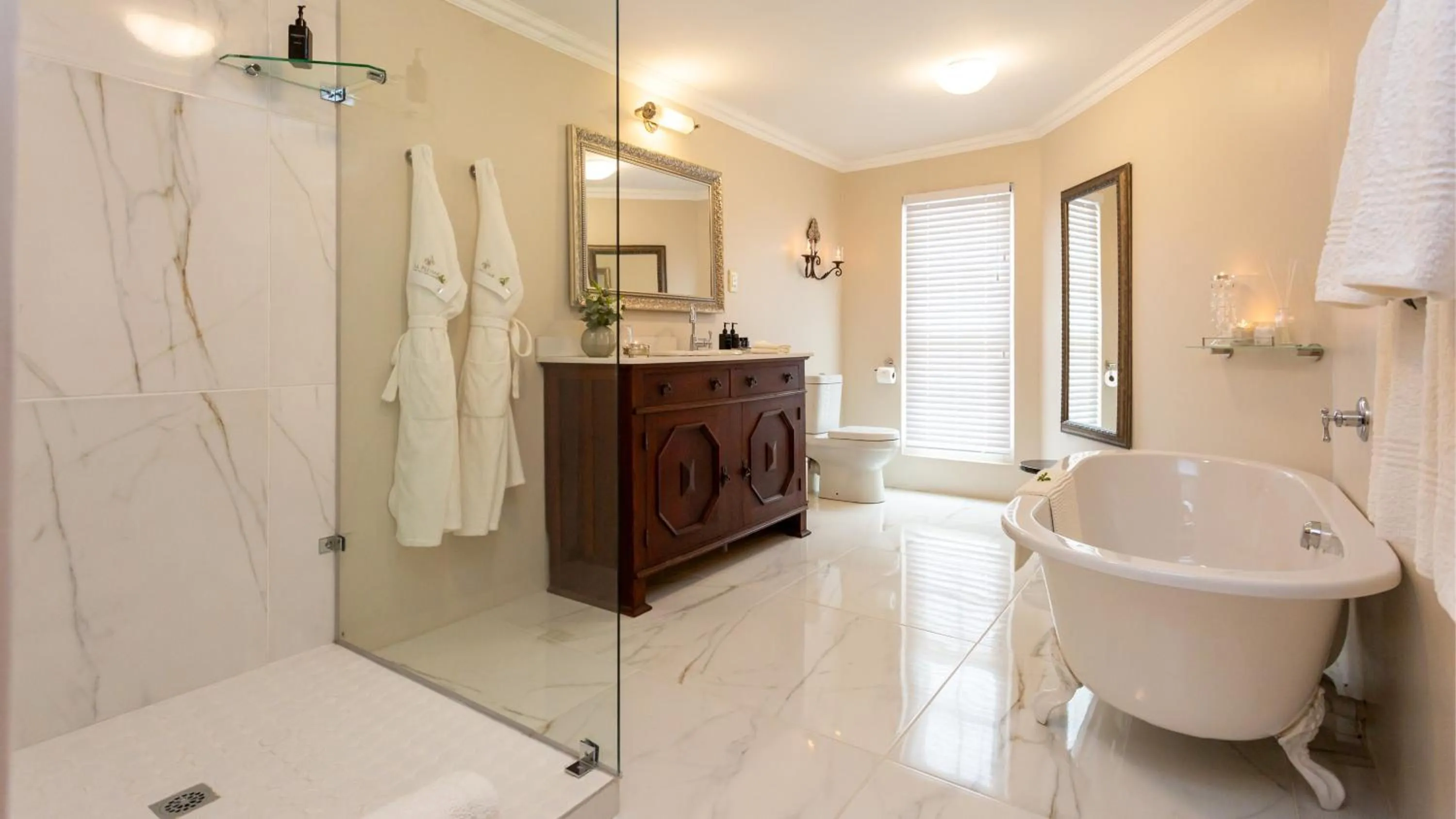 Bathroom in La Plume Boutique Hotel & Spa