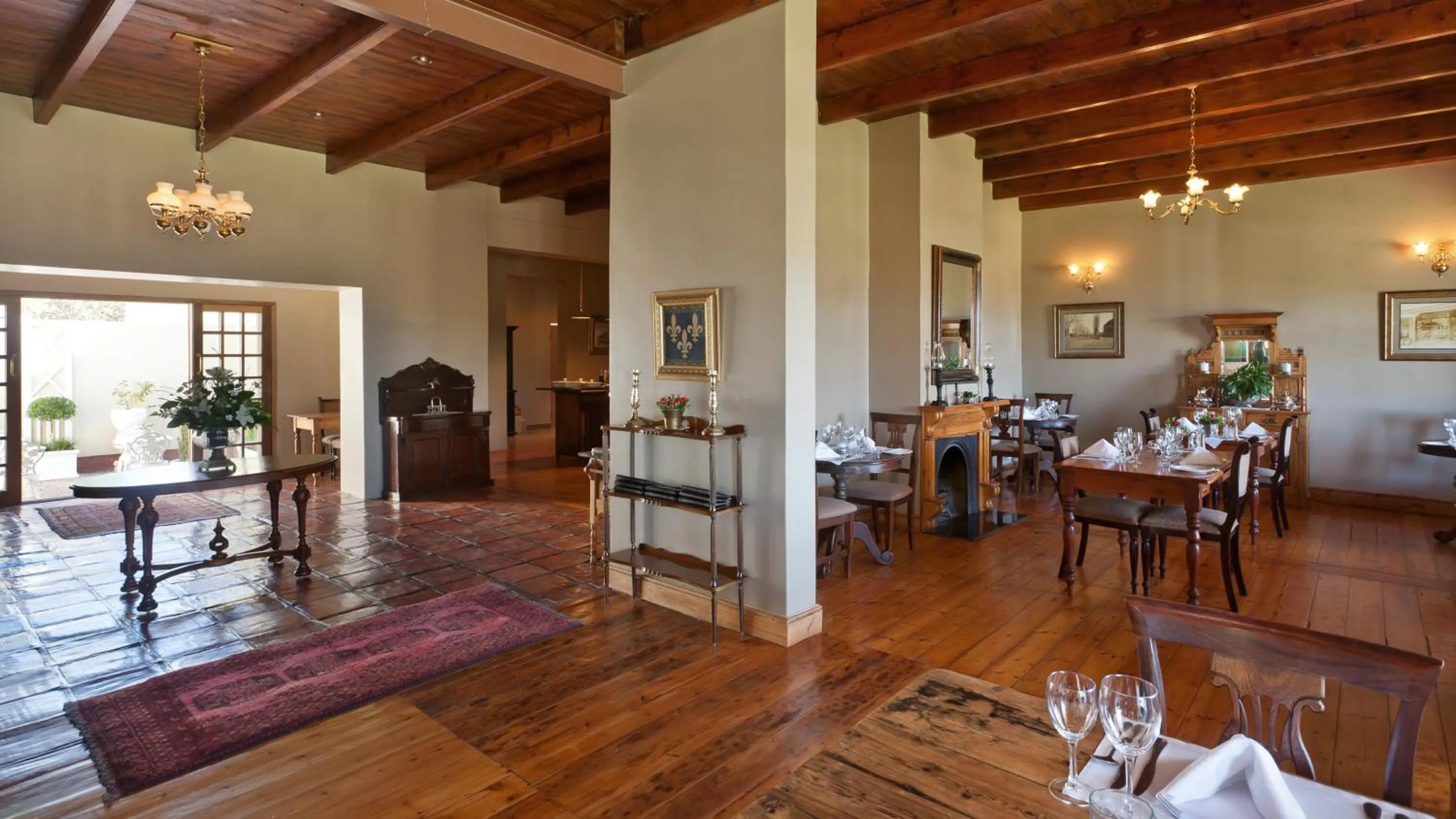 Restaurant/places to eat in La Plume Boutique Hotel & Spa