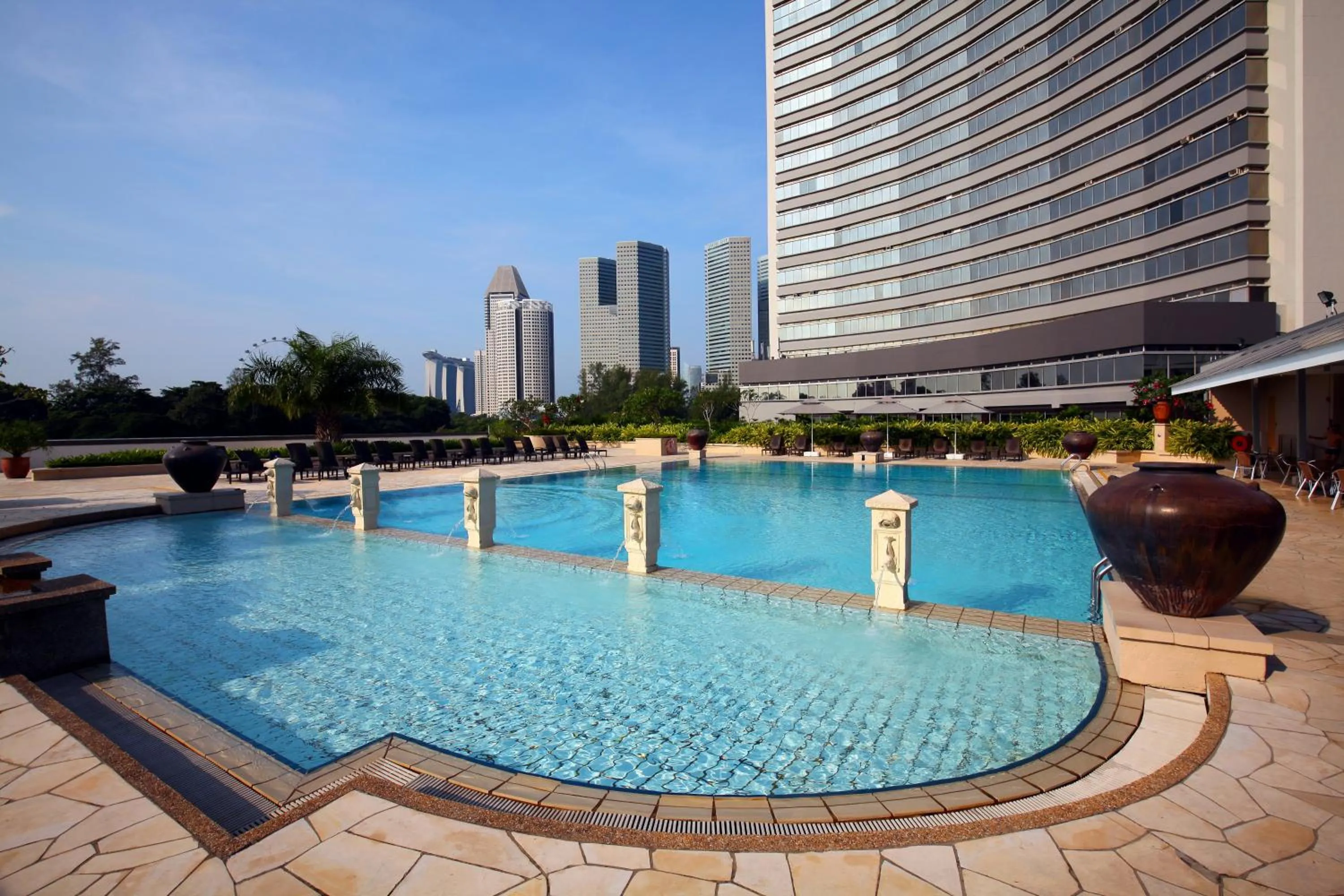 Swimming pool in PARKROYAL Serviced Suites Singapore