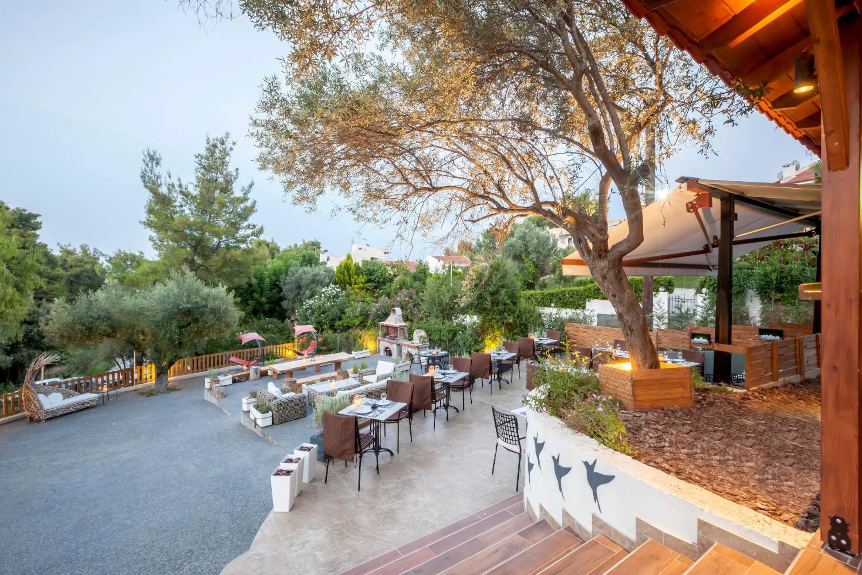 Restaurant/places to eat in Avatel Eco Lodge