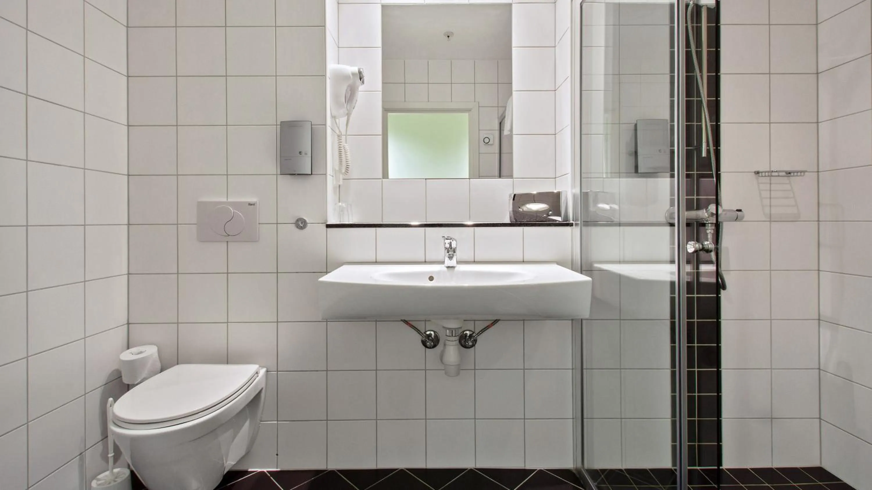 Bathroom in Thon PartnerHotel Baronen