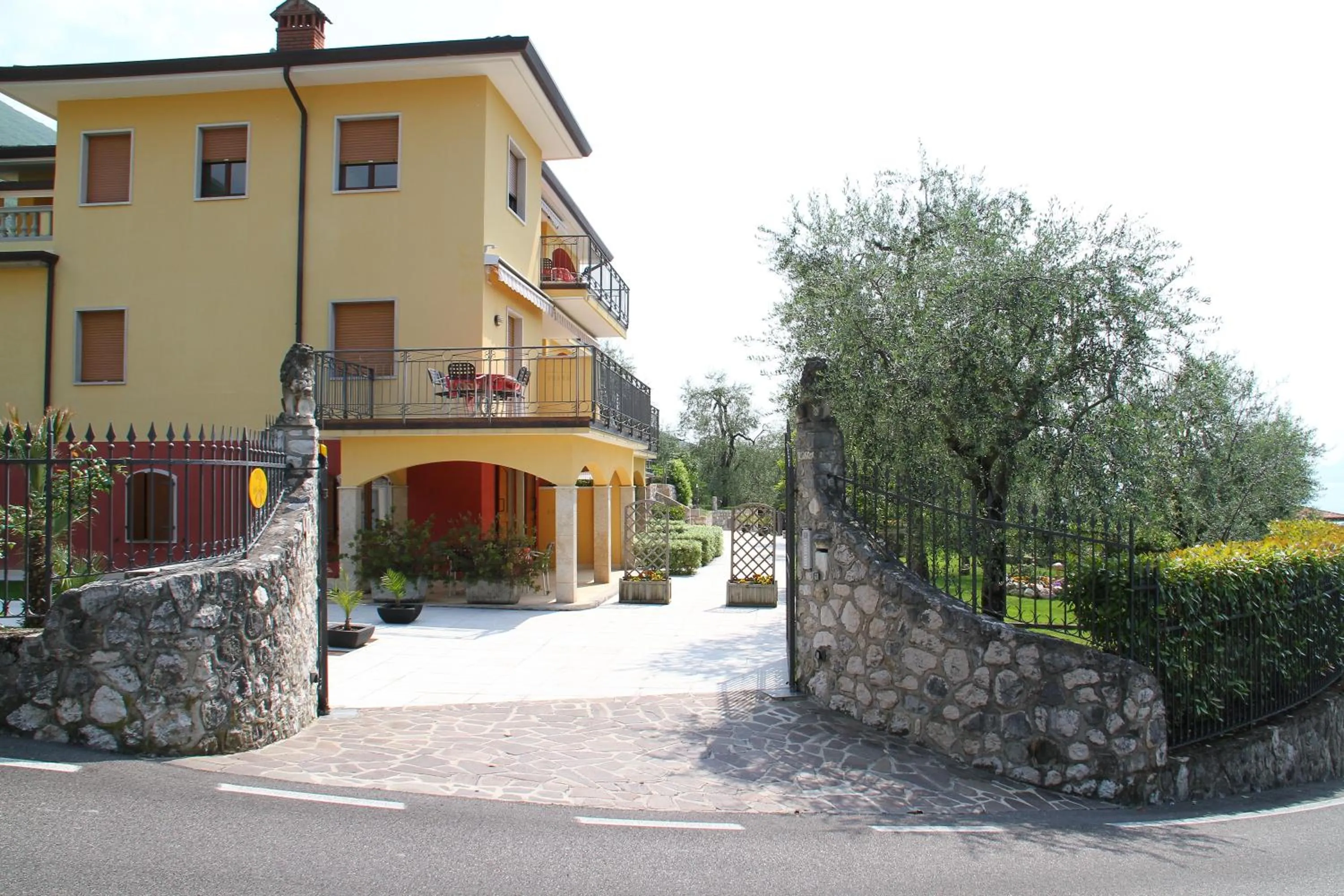 Property building in Villa Due Leoni - Residence