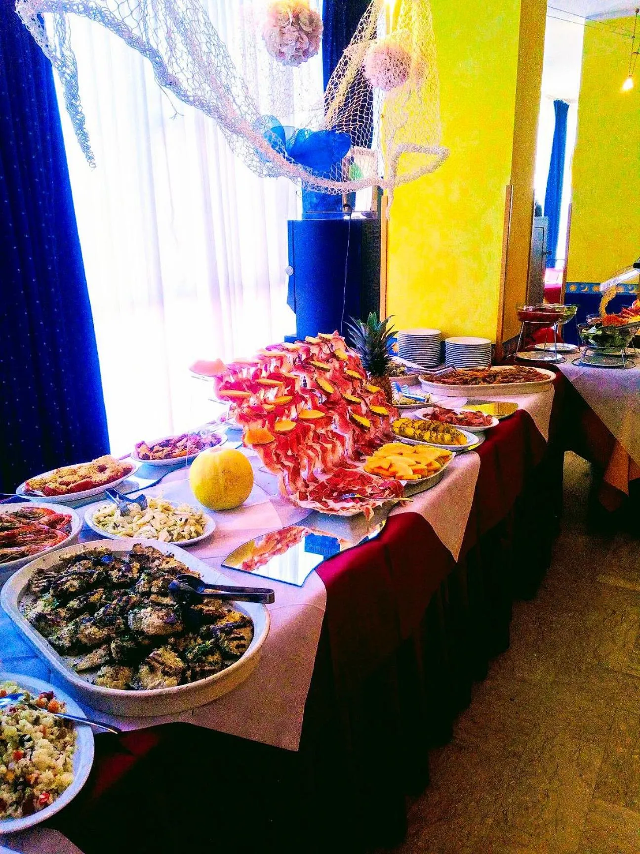 Food and drinks in Hotel Arabesco