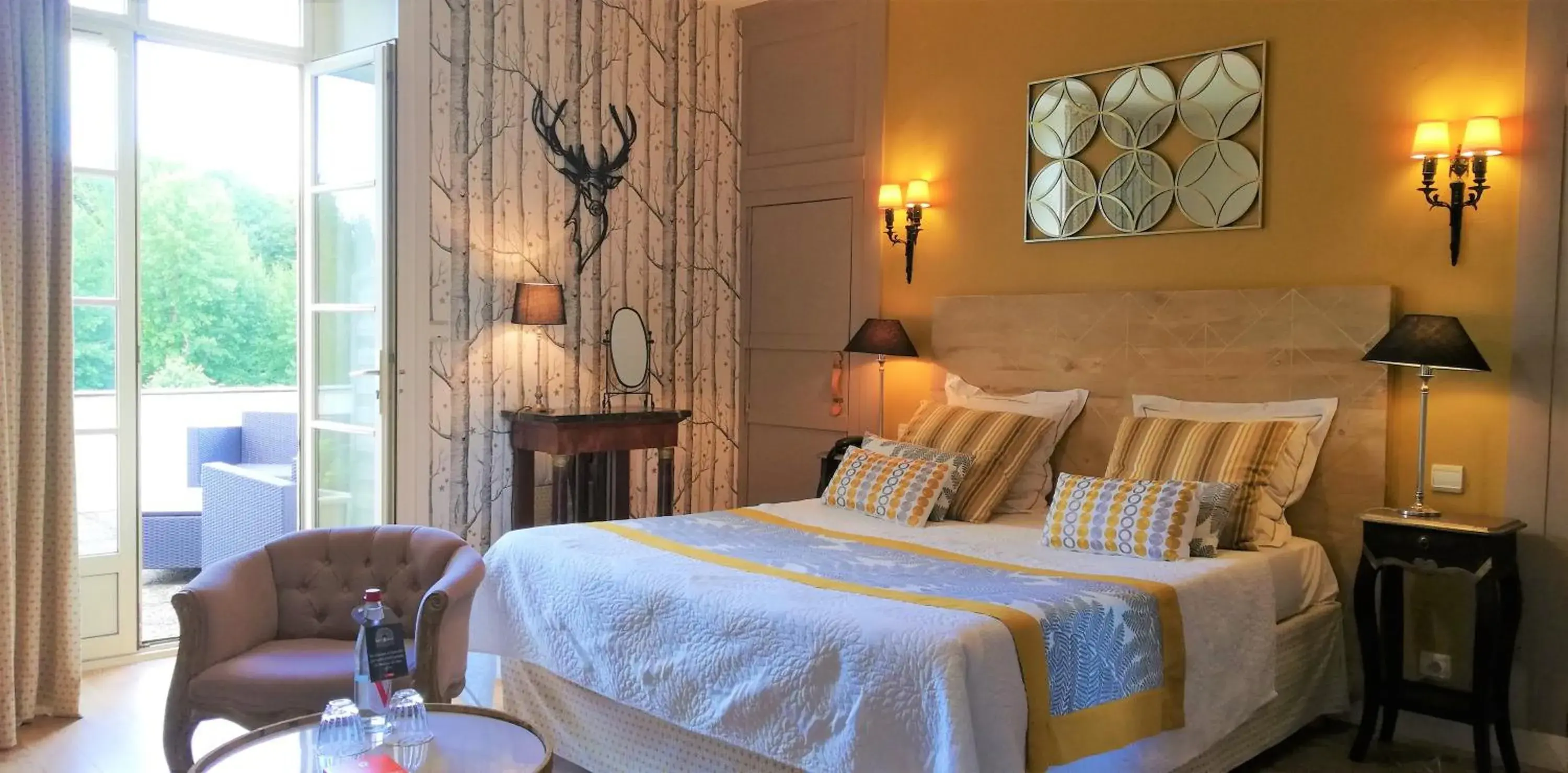 Deluxe Double Room in Hôtel-Restaurant Ricordeau Deluxe Double Room in Hôtel-Restaurant Ricordeau