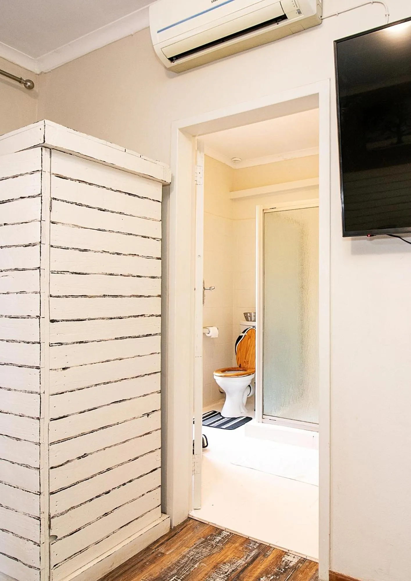 Bathroom in The Doors Inn