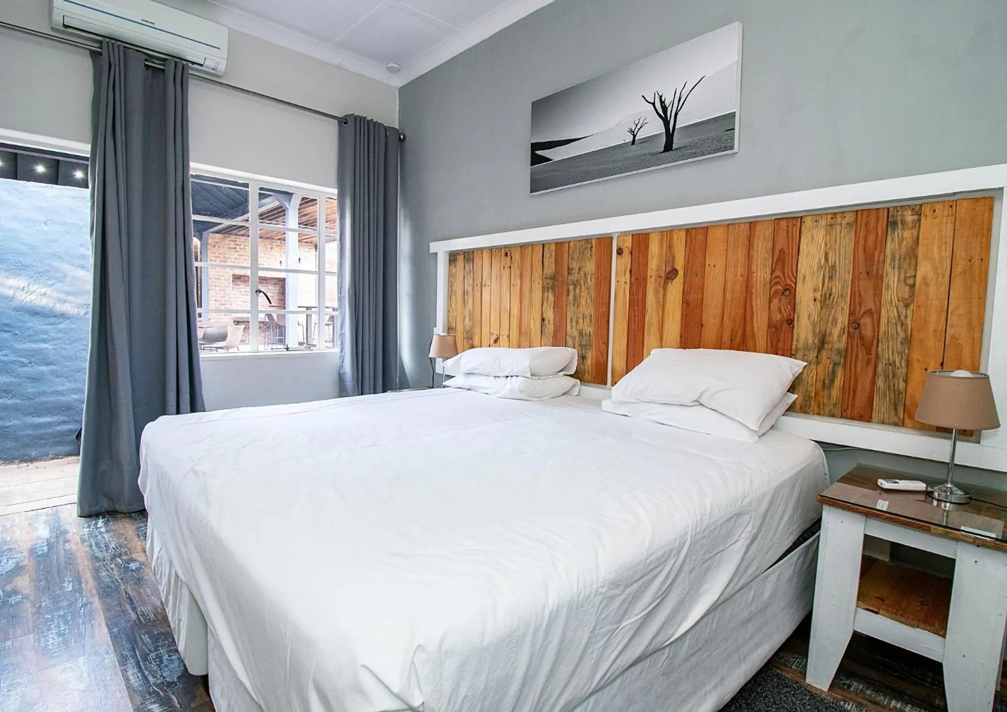 Bed in The Doors Inn