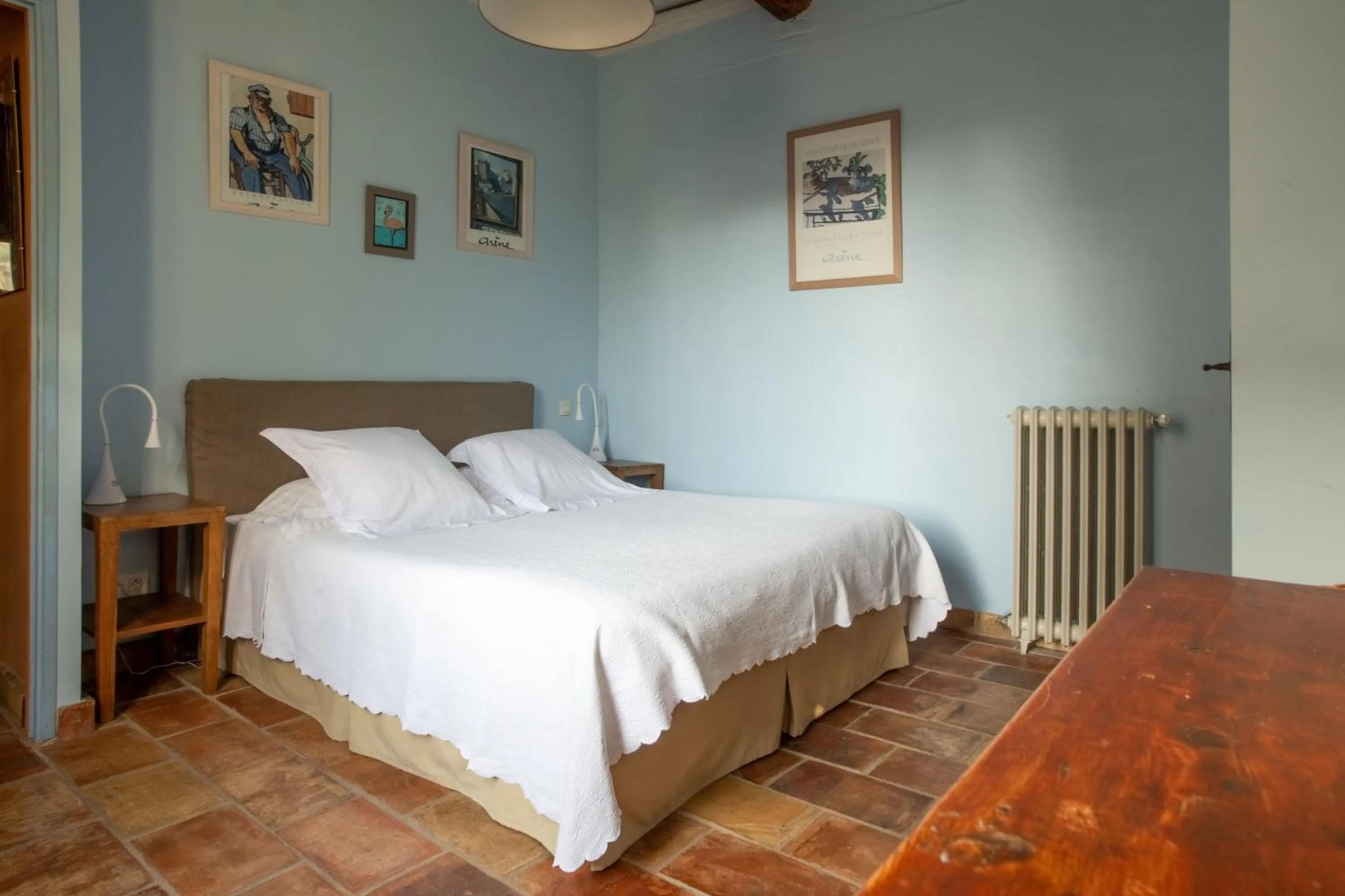 Bed in HOTEL et APPARTEMENTS DOMAINE DES CLOS - Teritoria