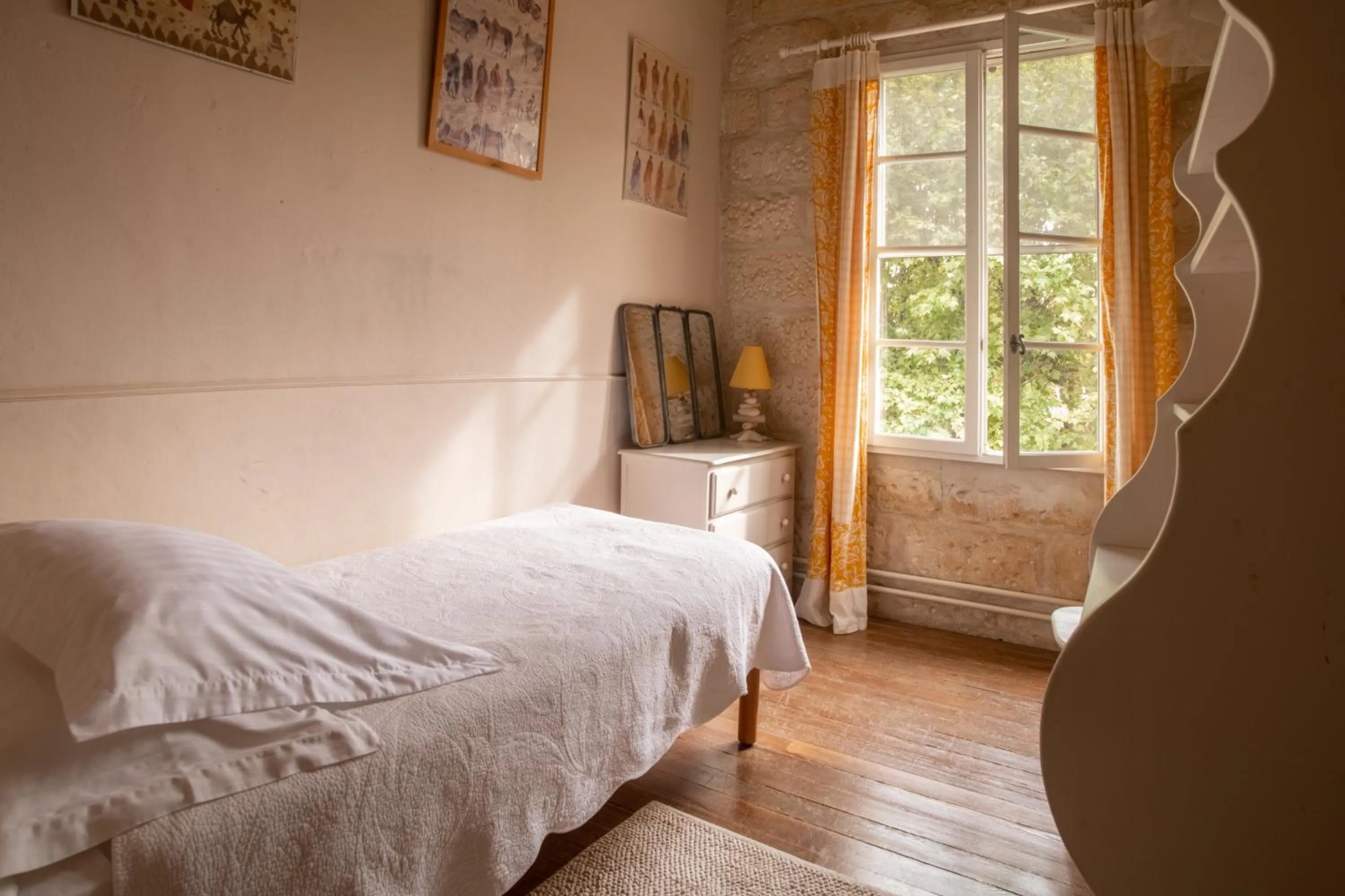 Bed in HOTEL et APPARTEMENTS DOMAINE DES CLOS - Teritoria