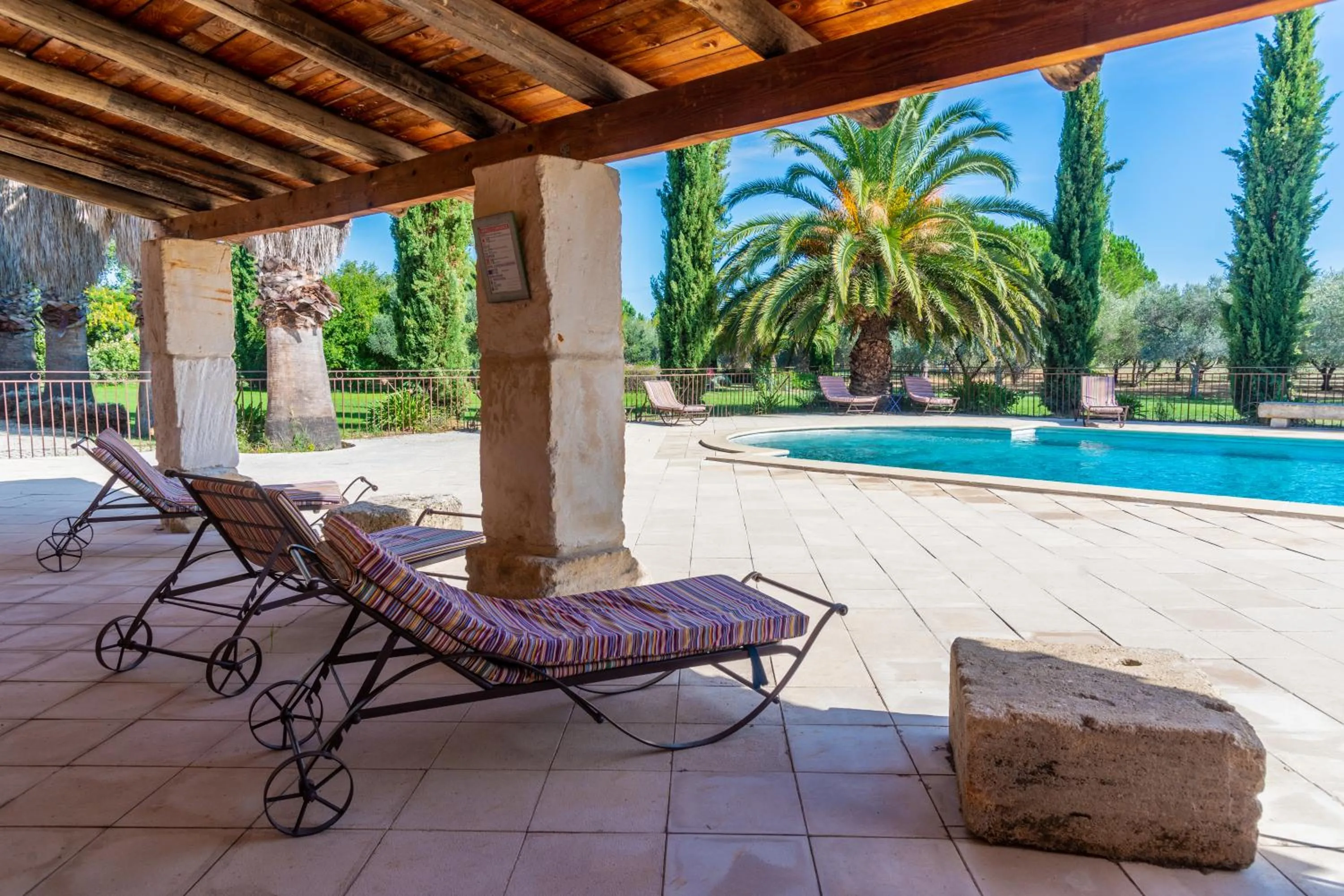 Natural landscape in HOTEL et APPARTEMENTS DOMAINE DES CLOS - Teritoria