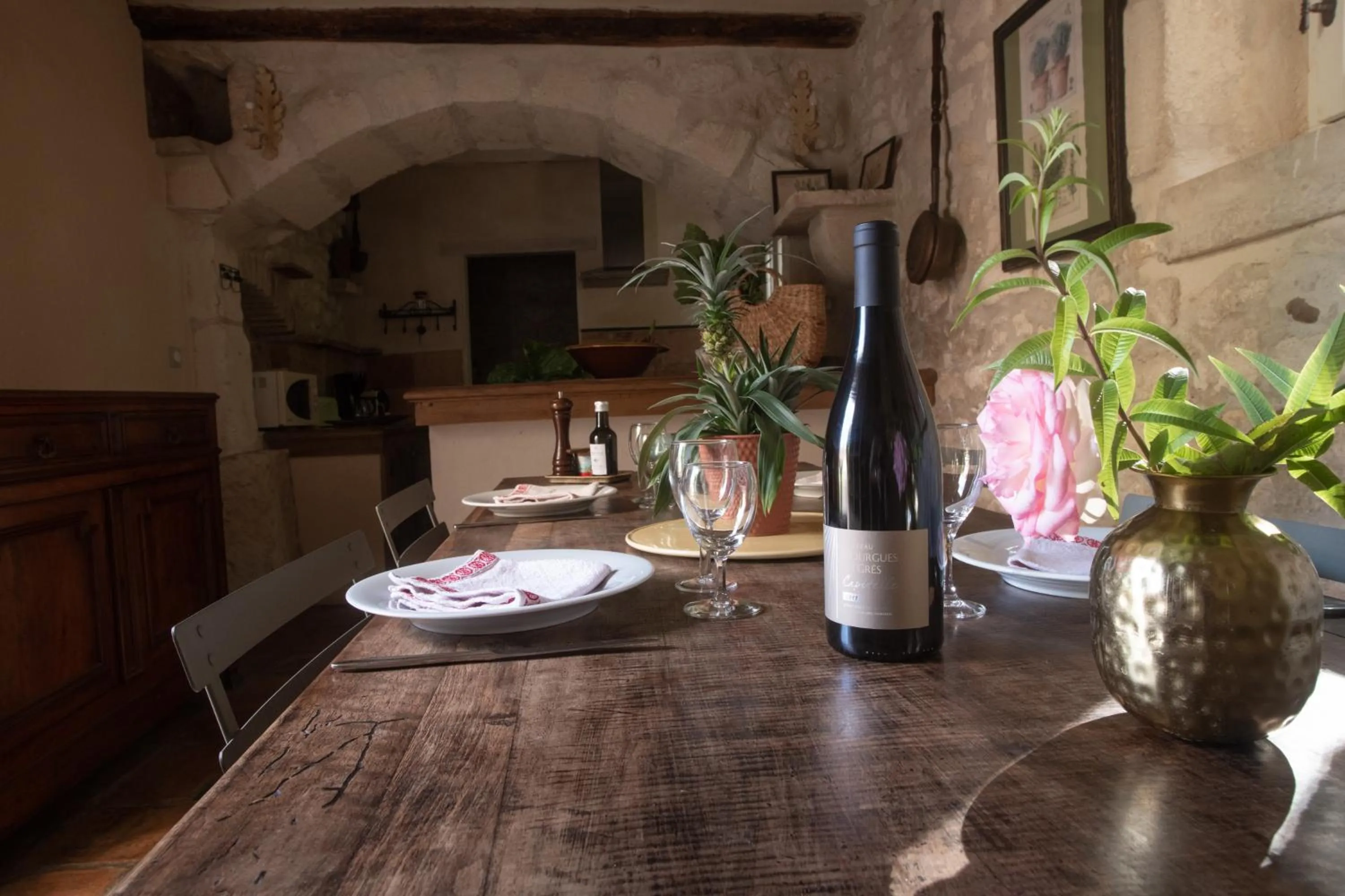 Food and drinks in HOTEL et APPARTEMENTS DOMAINE DES CLOS - Teritoria