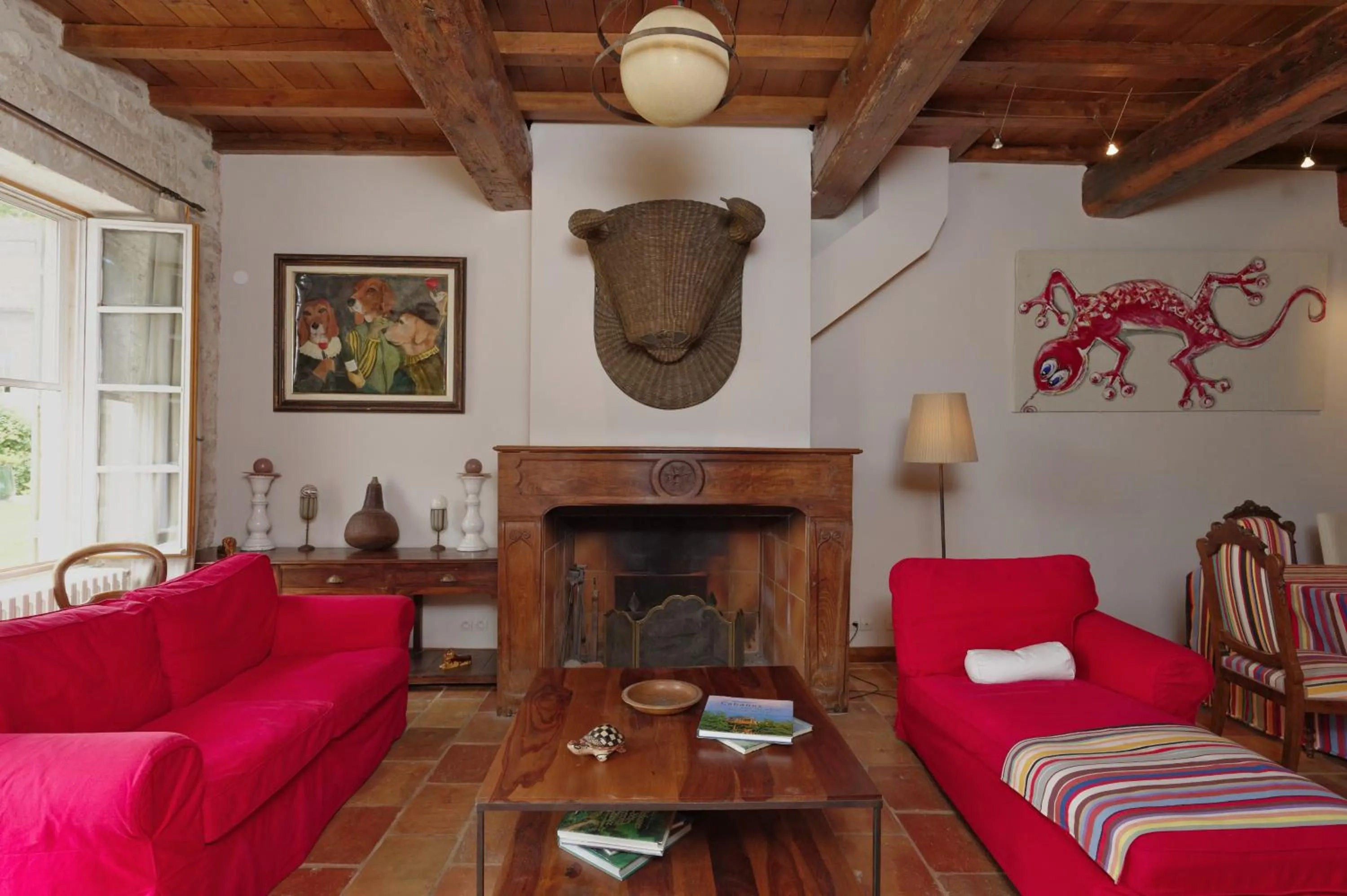 Lounge or bar in HOTEL et APPARTEMENTS DOMAINE DES CLOS - Teritoria