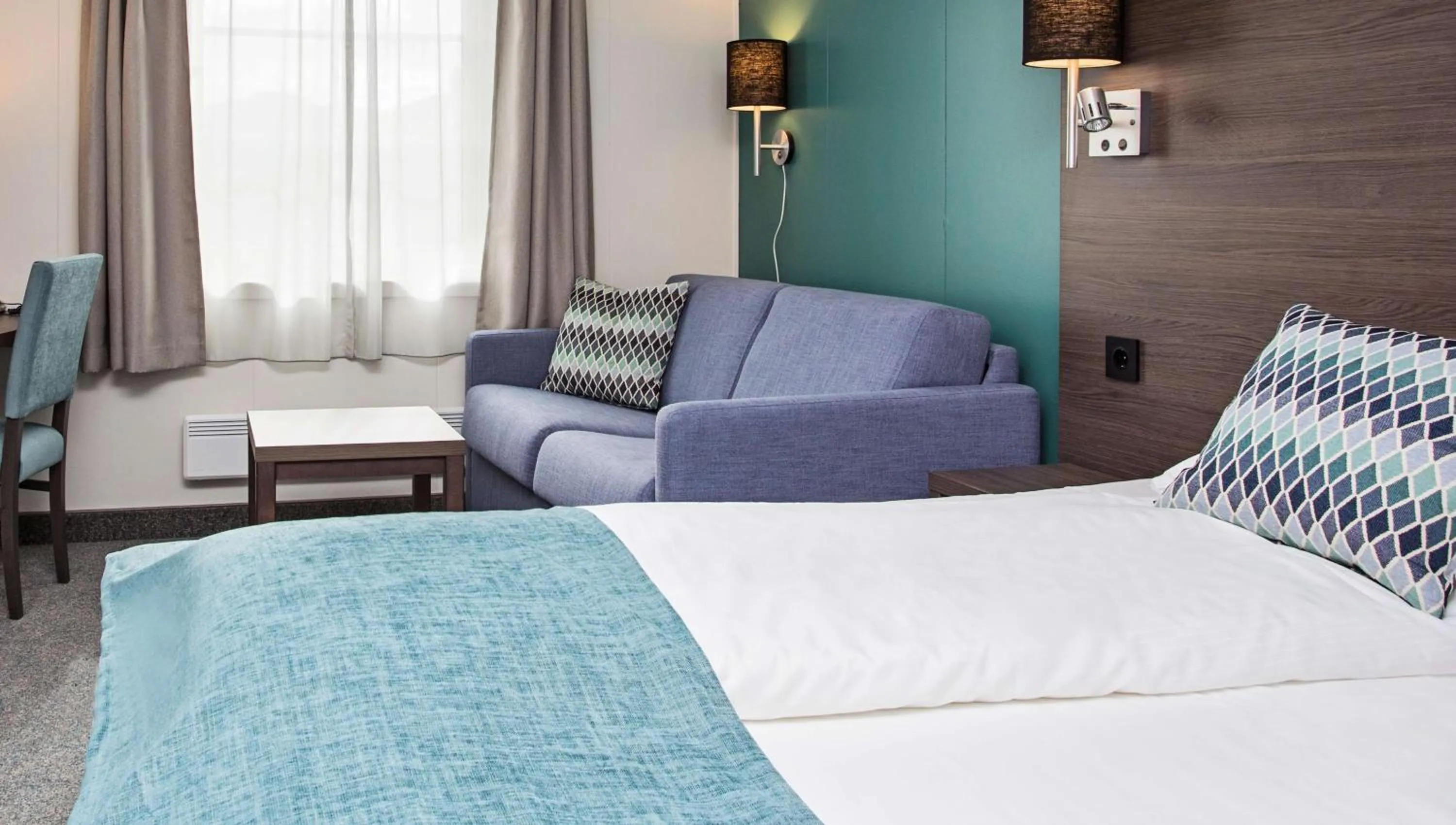 Photo of the whole room, Bed in Scandic Leknes Lofoten