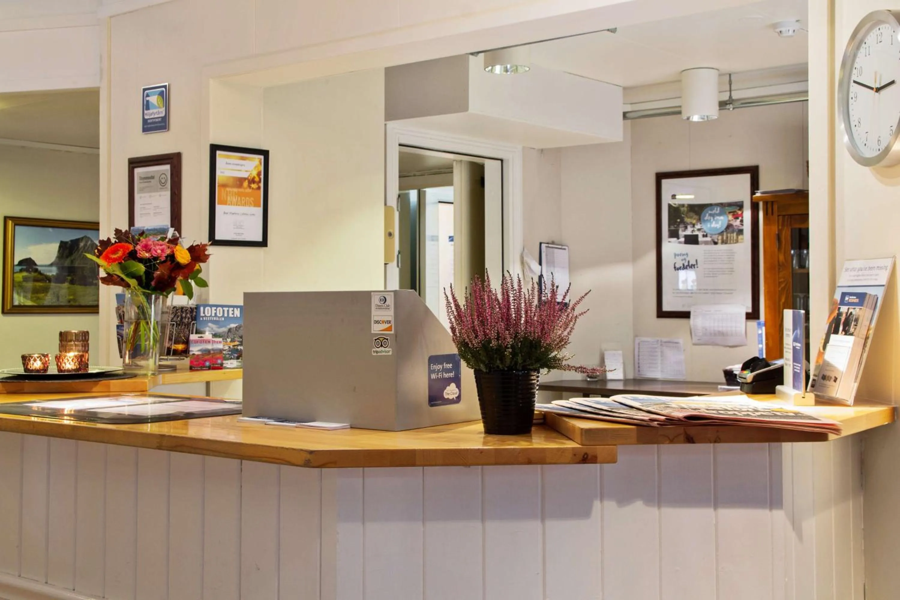 Lobby or reception in Scandic Leknes Lofoten