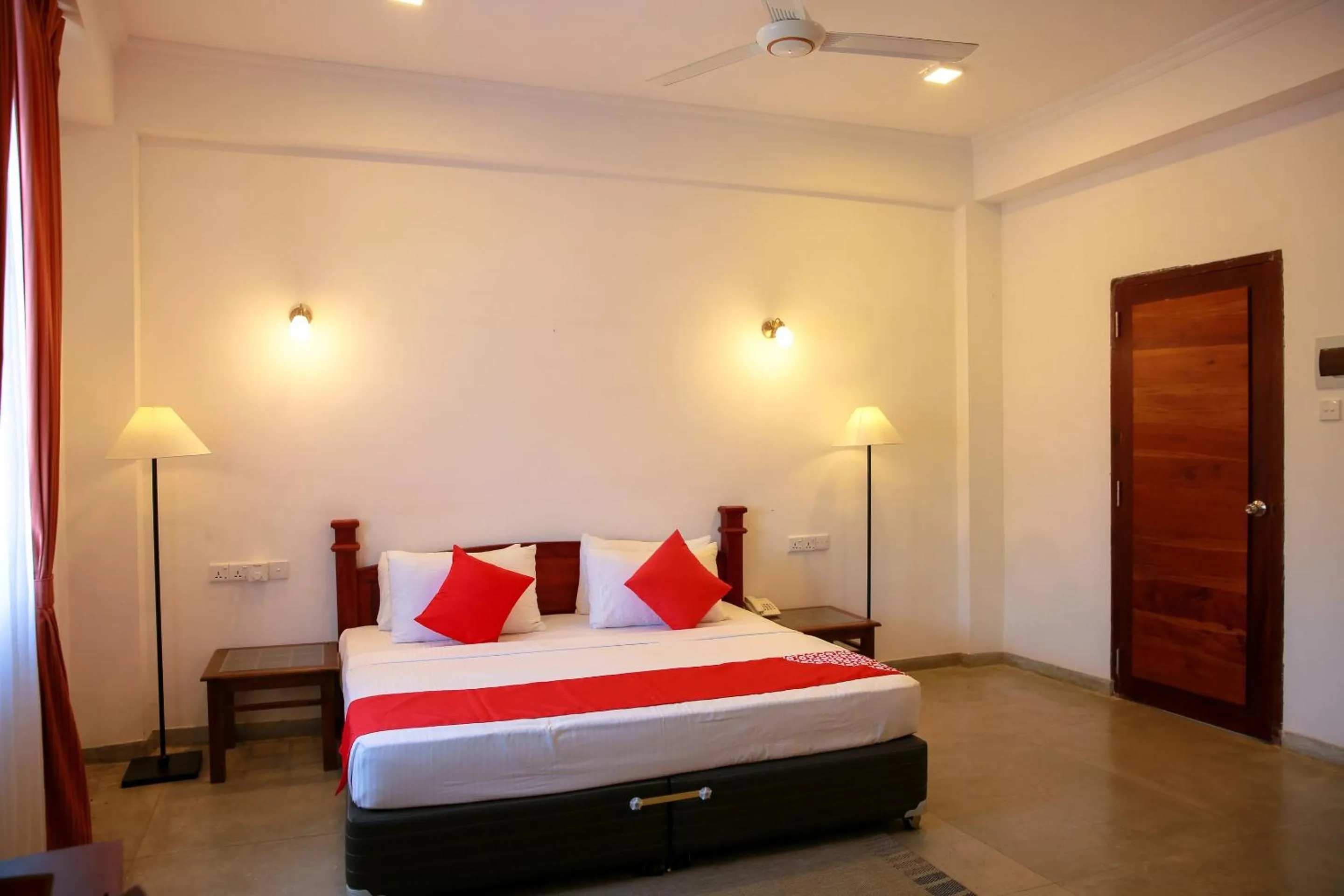 Bedroom, Bed in Glenloch Tea Factory Hotel