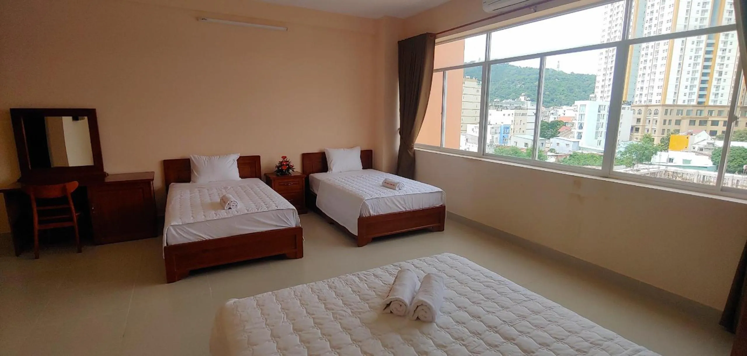 Bed in Thanh Nien Hotel - Vung Tau