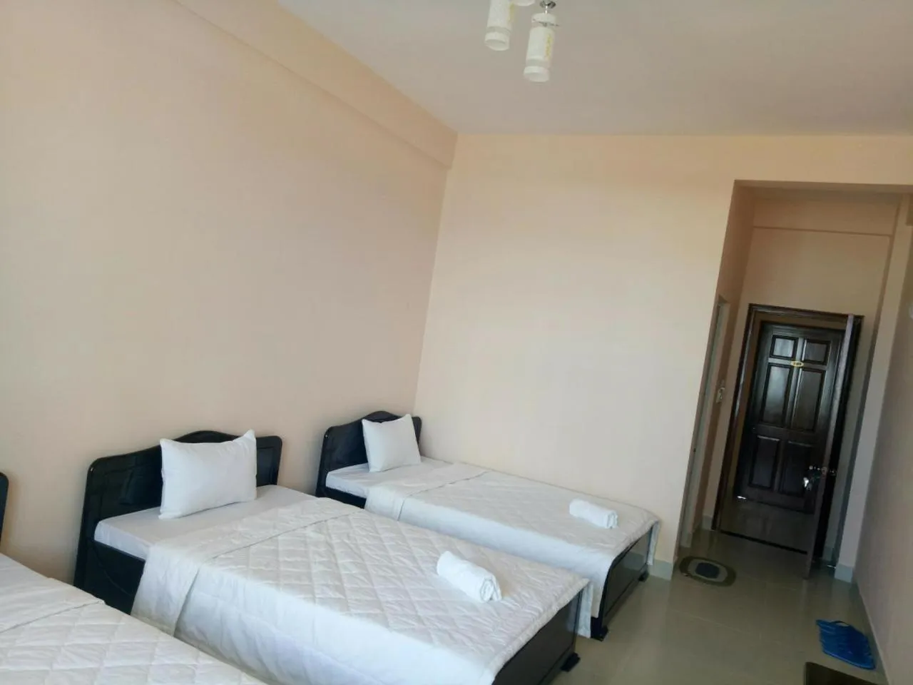 Bed in Thanh Nien Hotel - Vung Tau