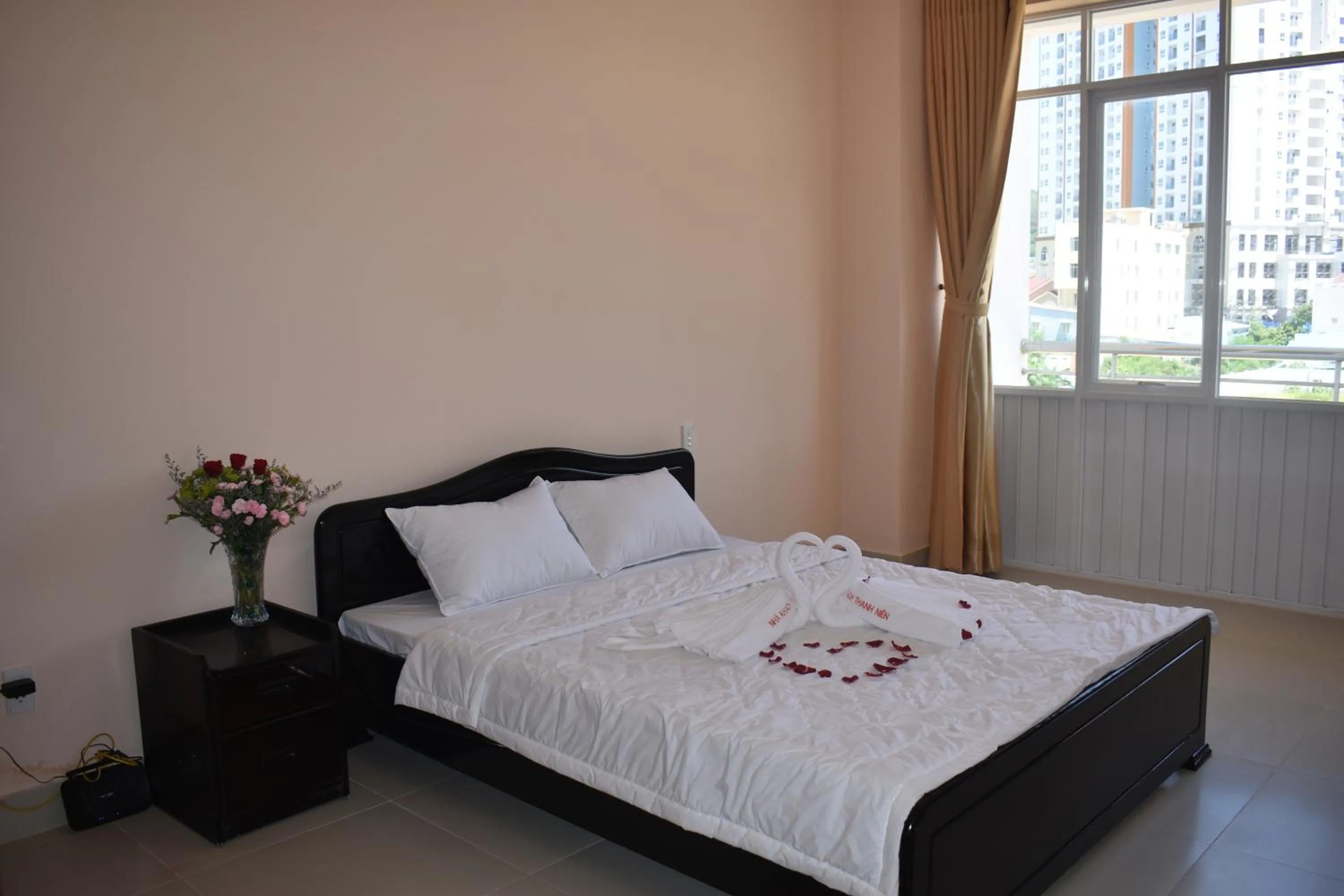 Bed in Thanh Nien Hotel - Vung Tau