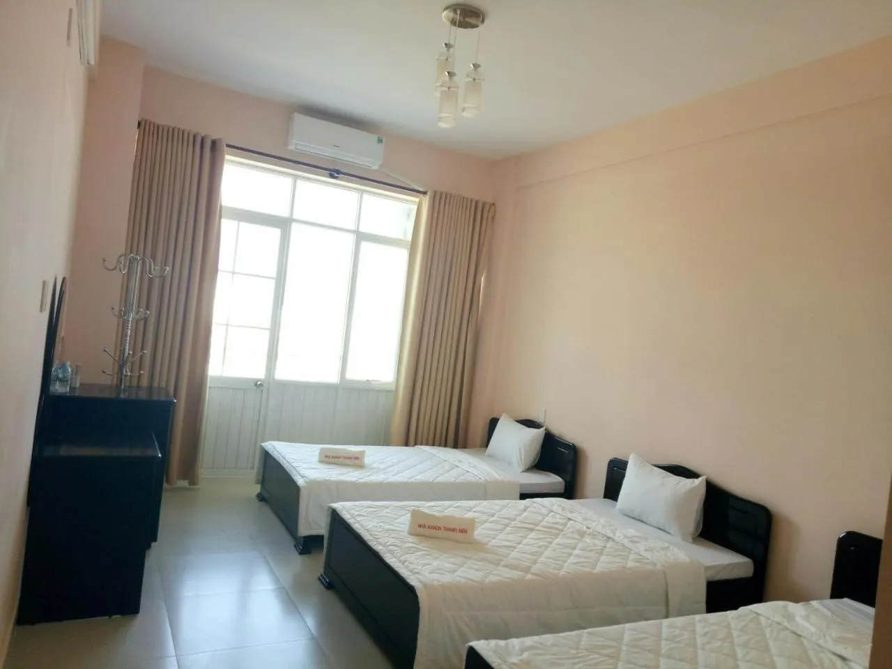 Bed in Thanh Nien Hotel - Vung Tau