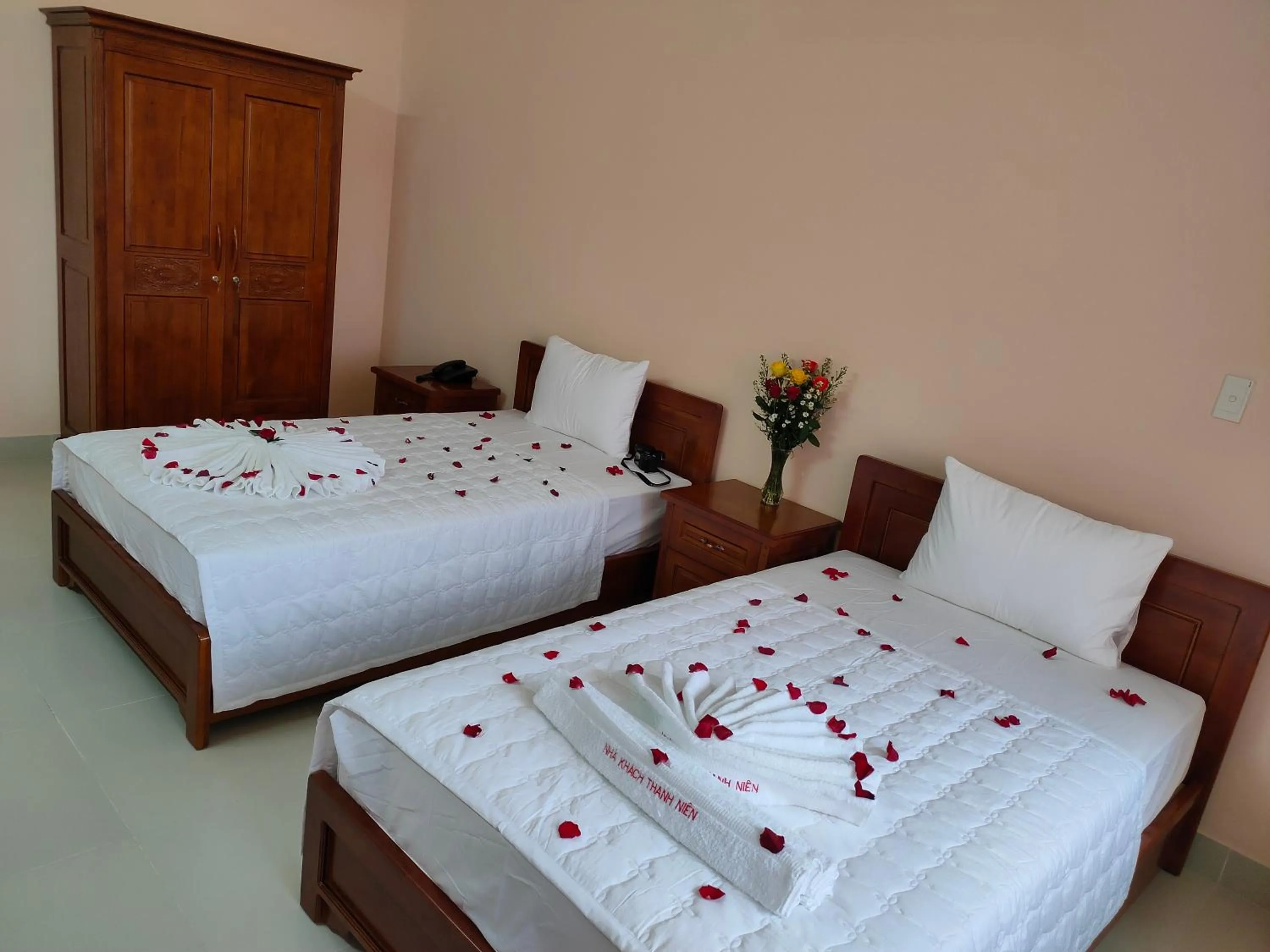 Bed in Thanh Nien Hotel - Vung Tau