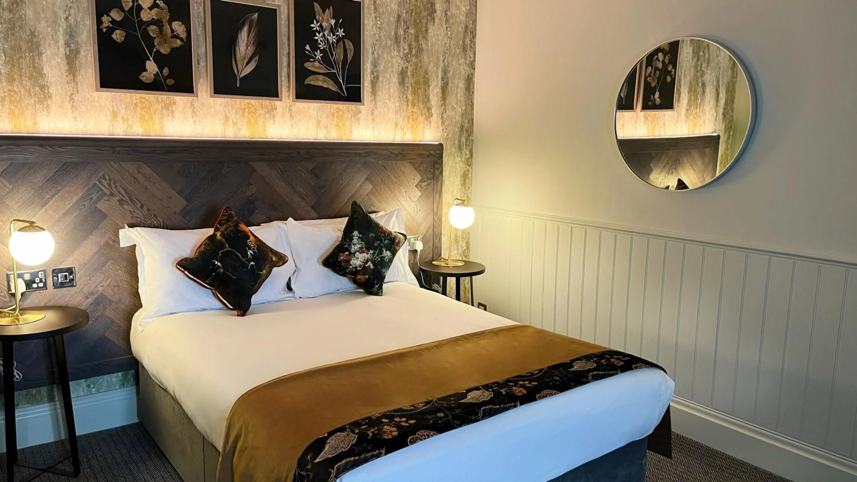 Bed in Alderley Edge Hotel