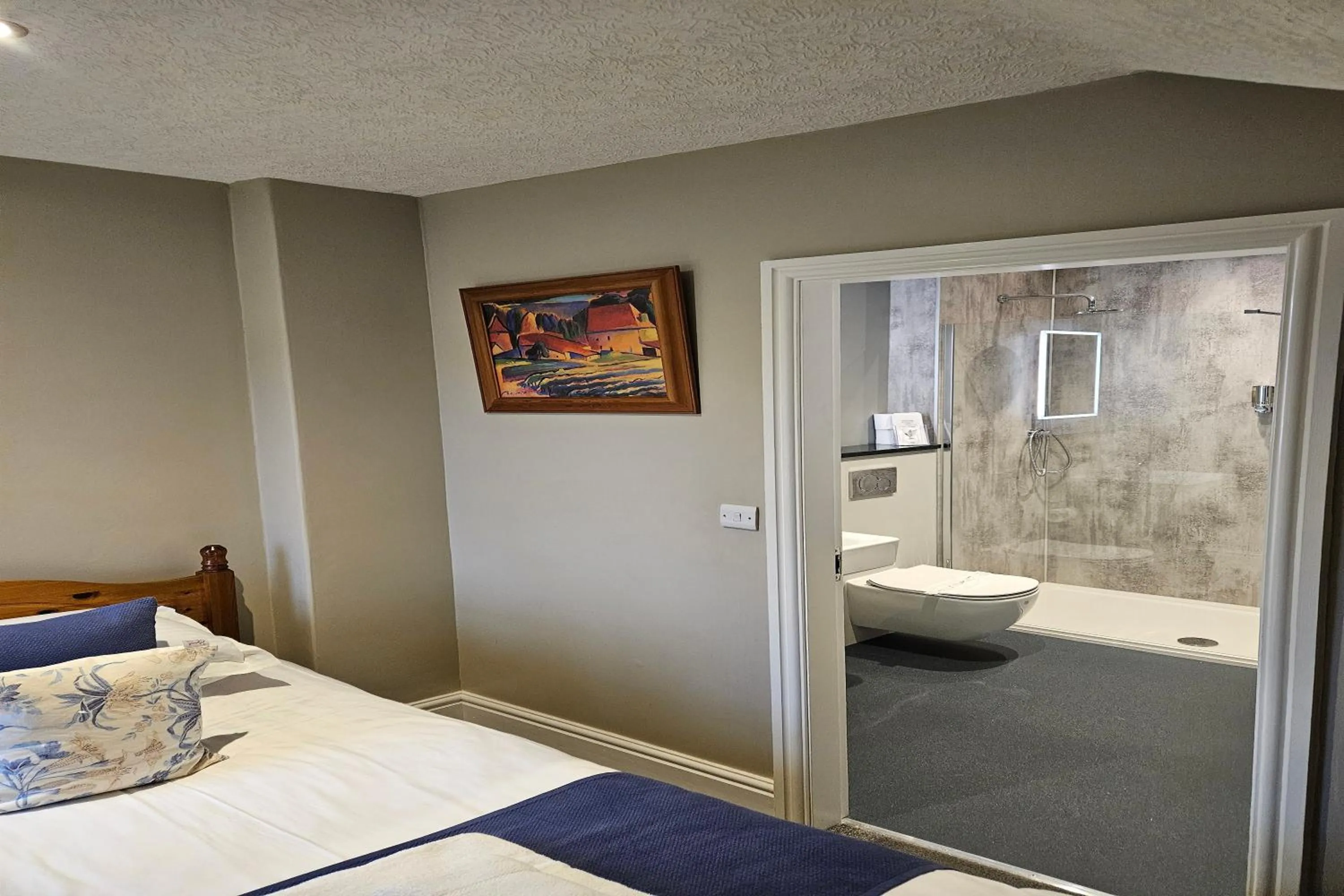 Shower, Bed in Brathay Lodge