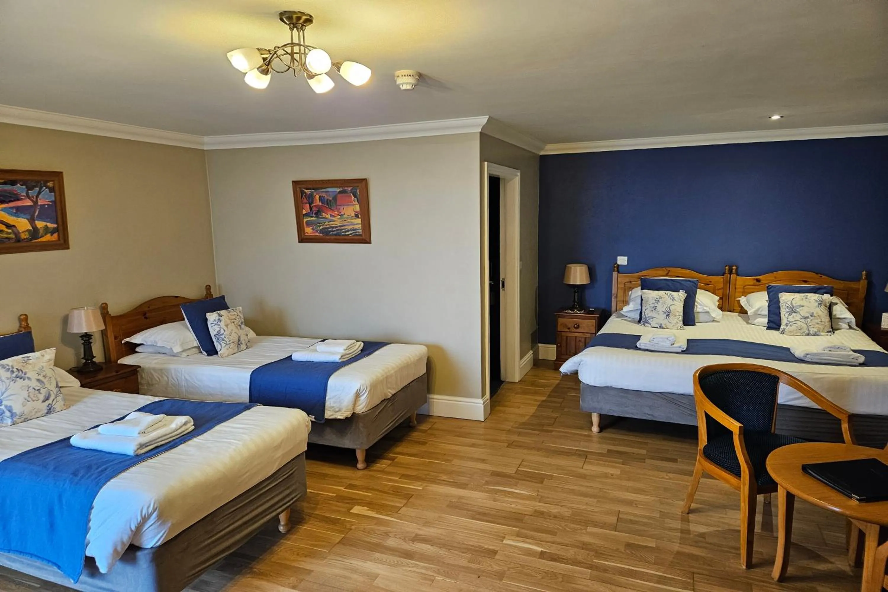 Bedroom, Bed in Brathay Lodge