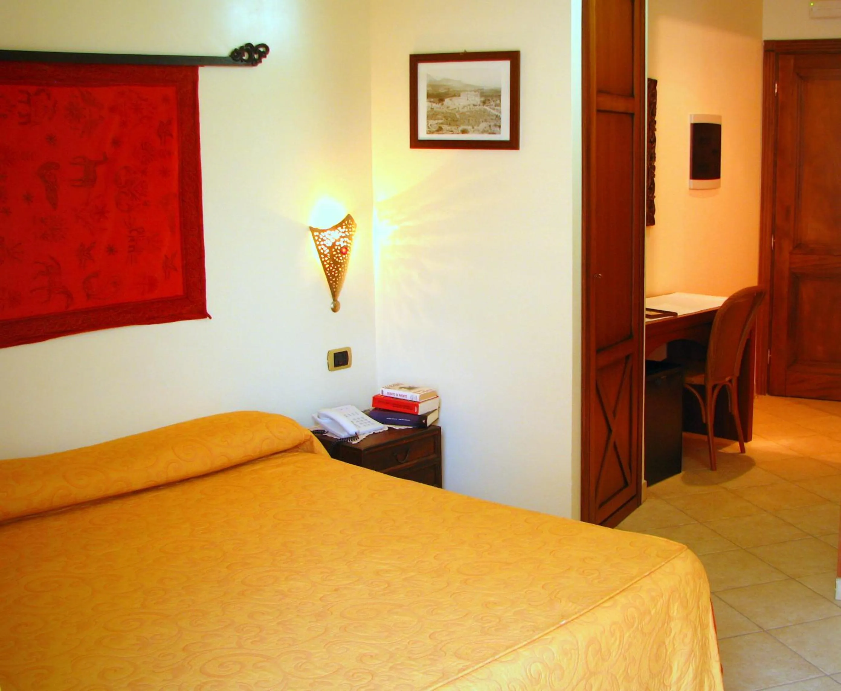 Bed in Hotel Il Faro Della Guitgia Tommasino