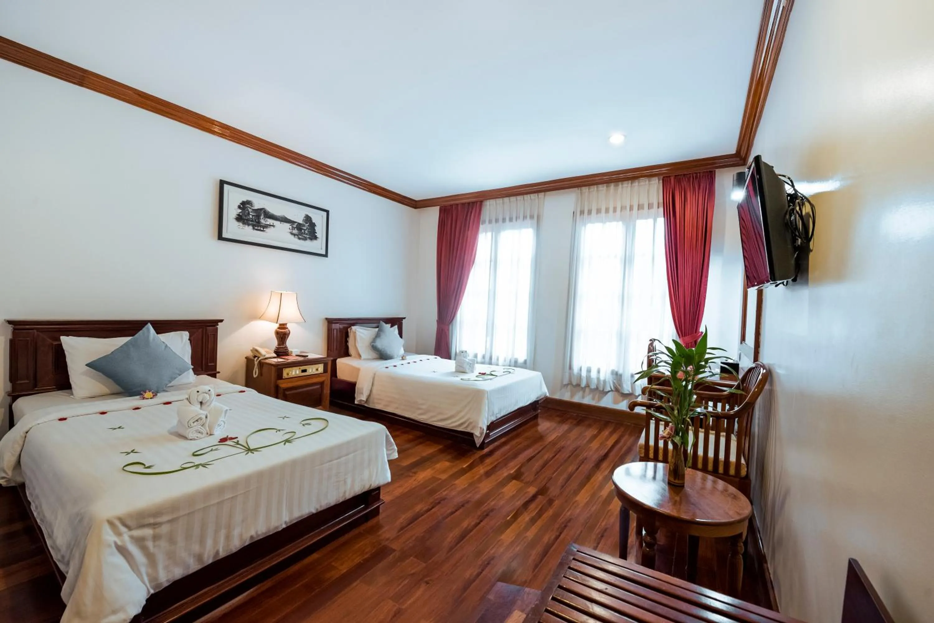 Bedroom, Bed in The Suite By Royal Crown Hotel