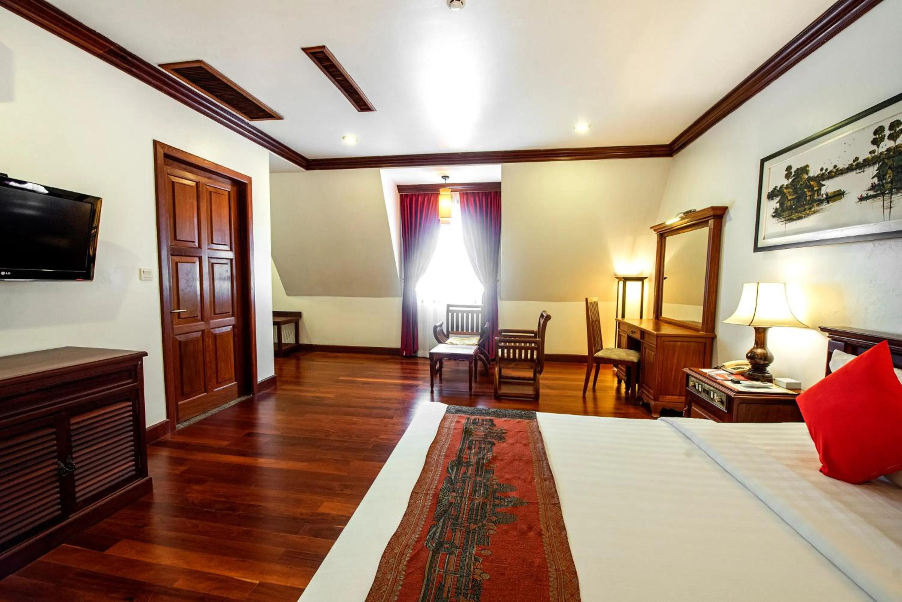 View (from property/room), Bed in The Suite By Royal Crown Hotel