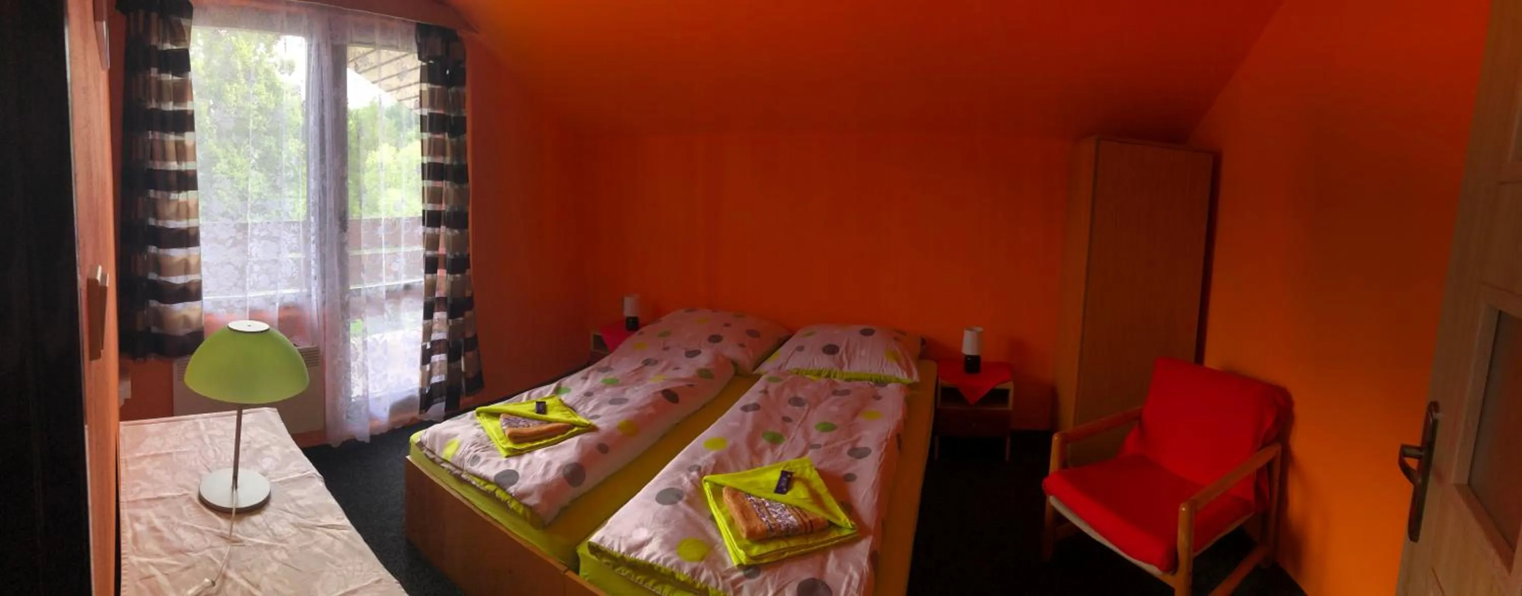 Bedroom, Bed in Hotel Na Trojce