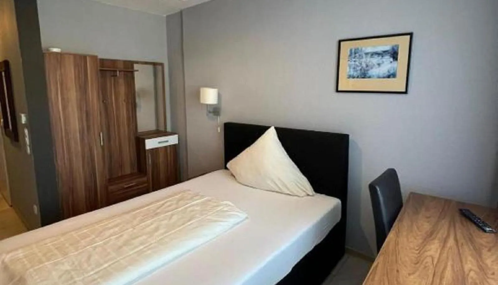 Small Single Room in Hotel Hafez