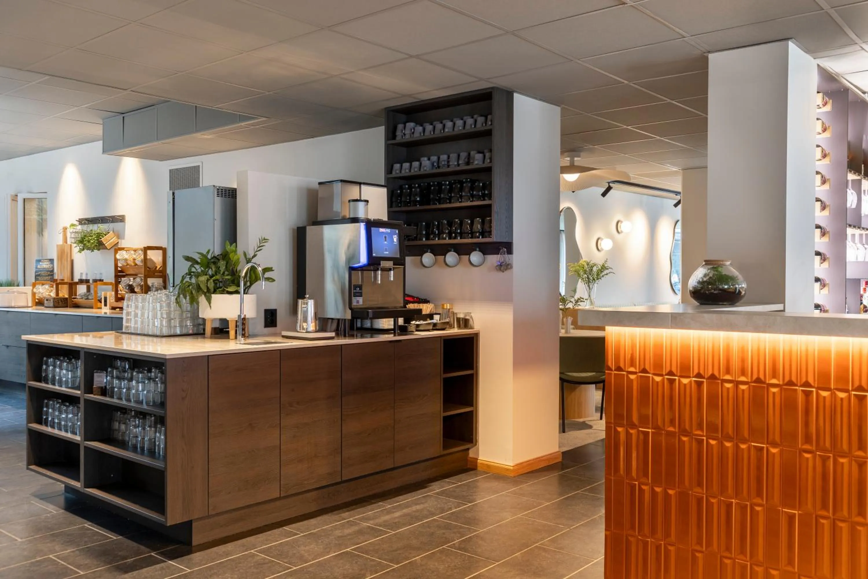 Lobby or reception in Comfort Hotel Park