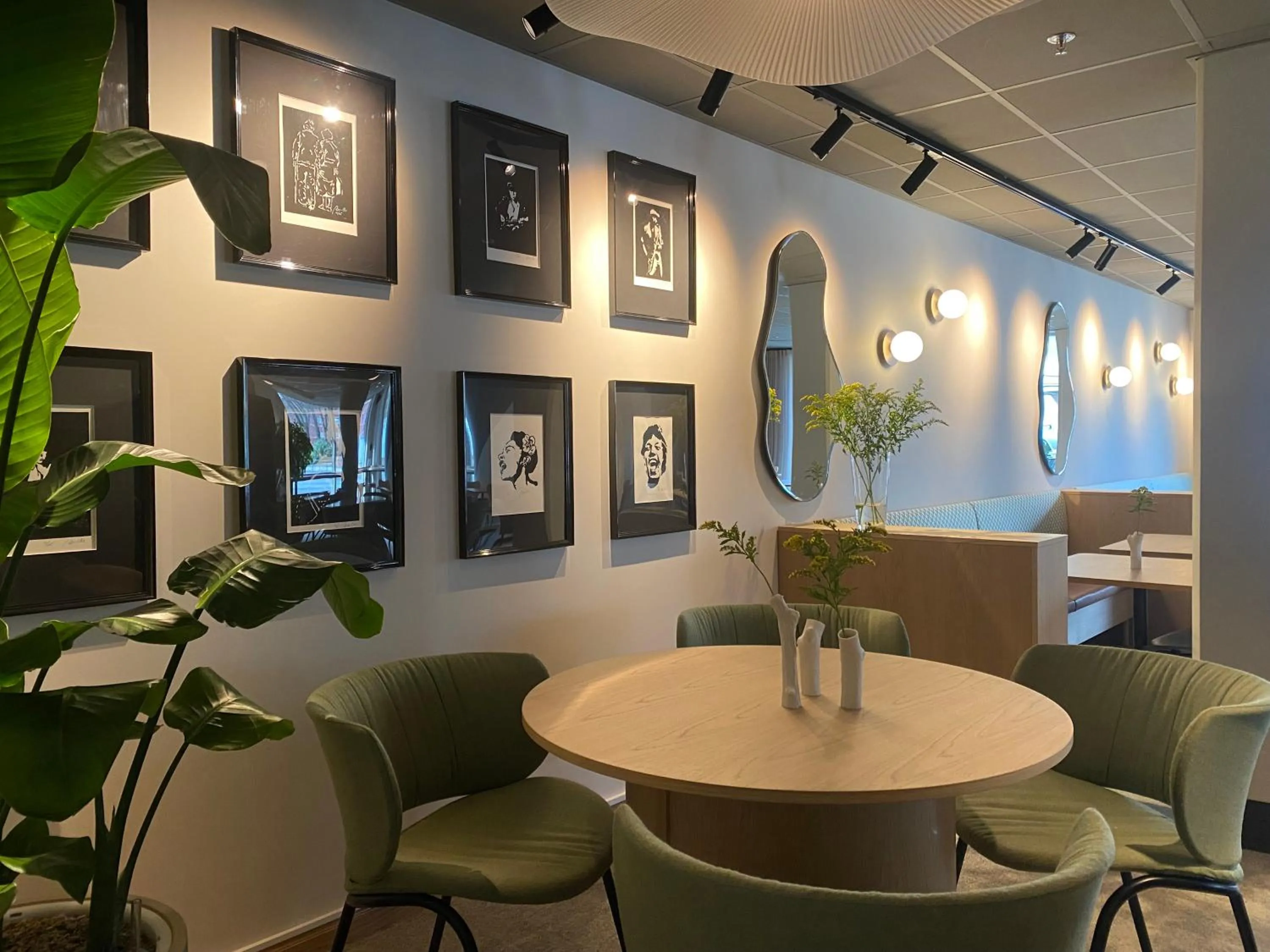 Lobby or reception in Comfort Hotel Park