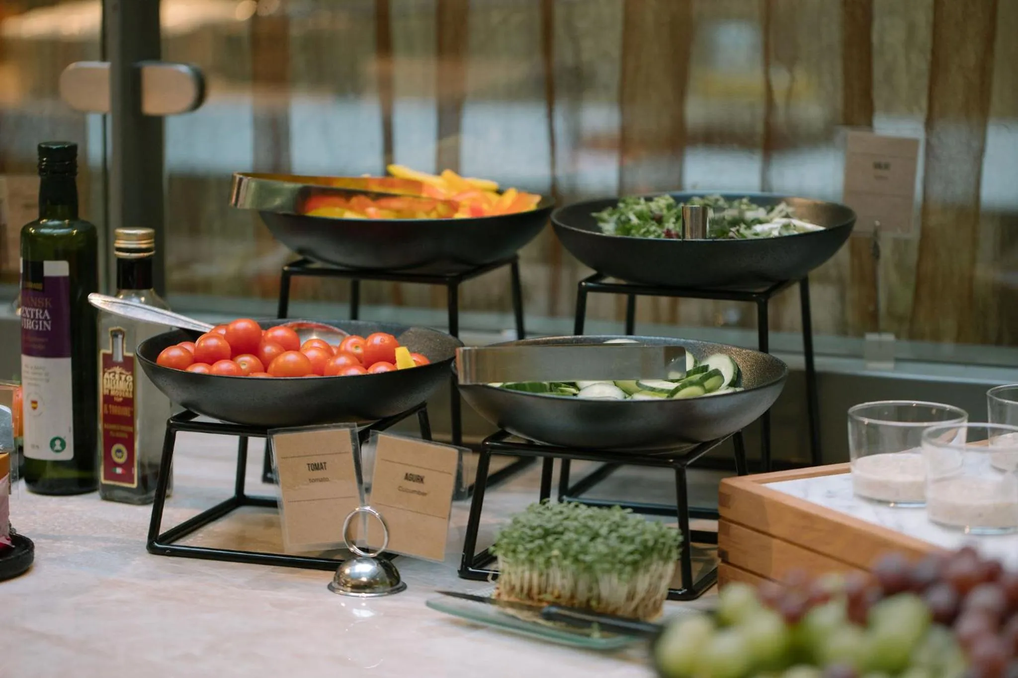 Buffet breakfast in Comfort Hotel Park