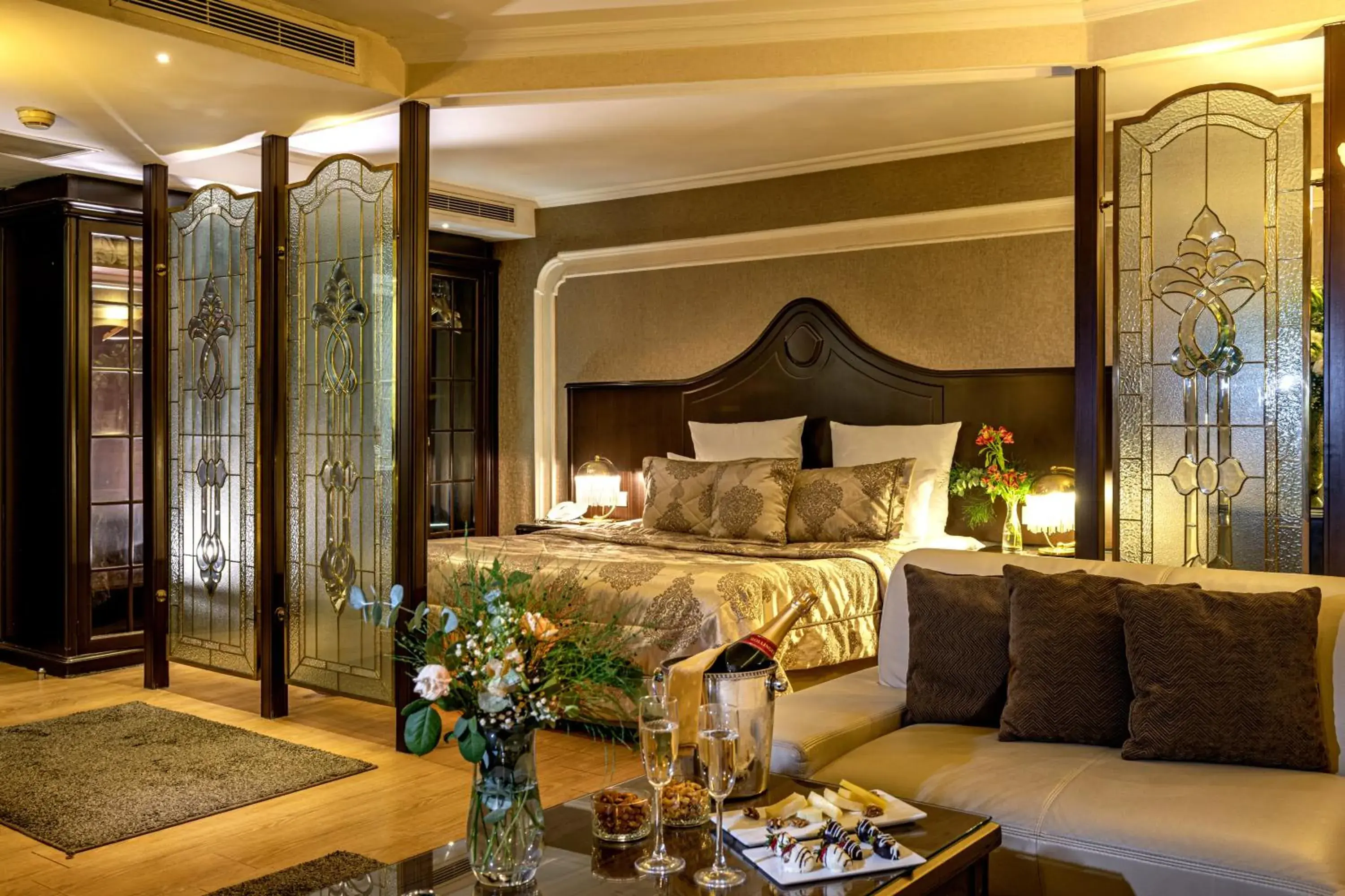 Junior Suite in Altinel Ankara Hotel & Convention Center Junior Suite in Altinel Ankara Hotel & Convention Center