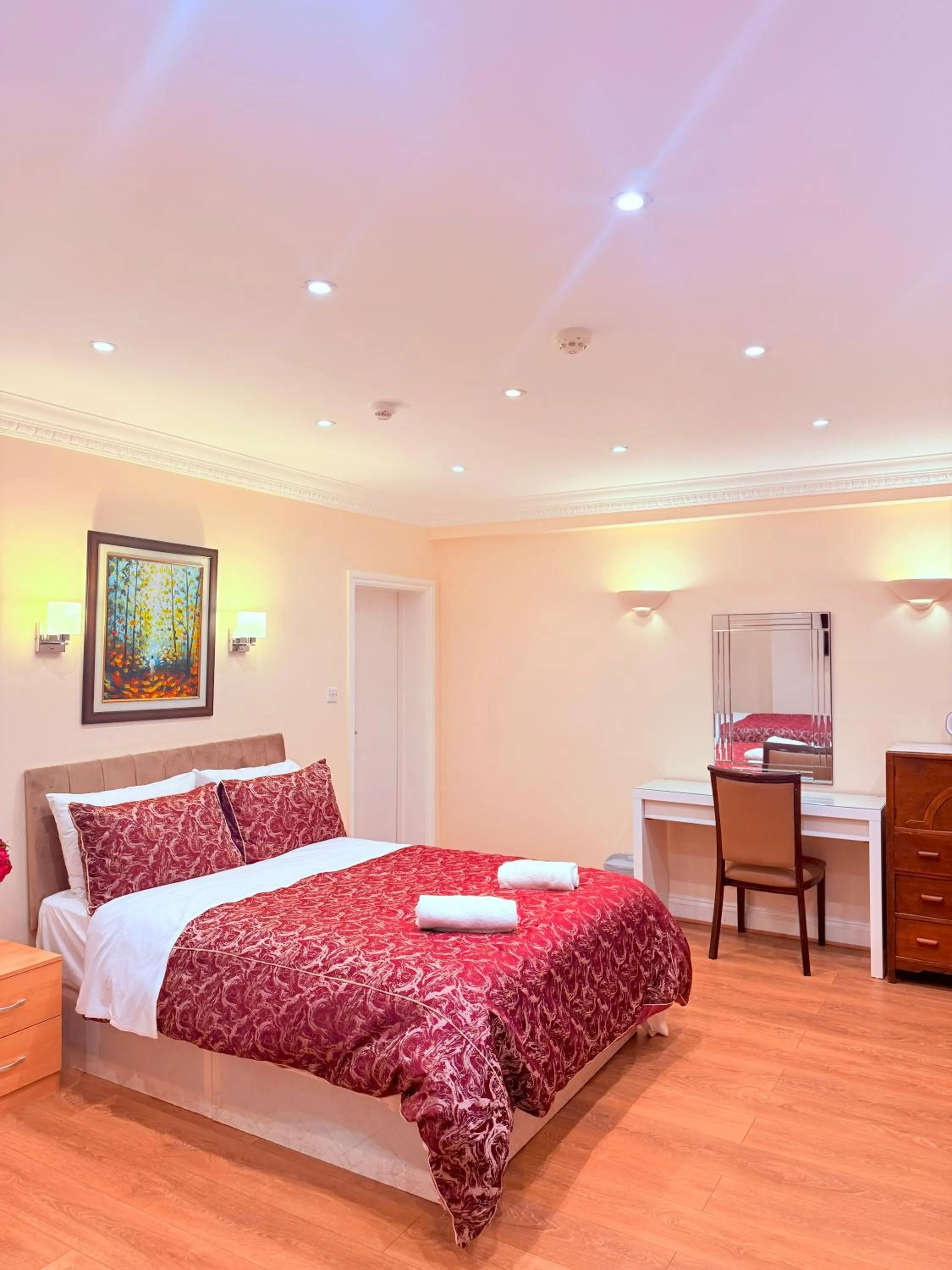 Bed in Europa House Hotel, London Paddington