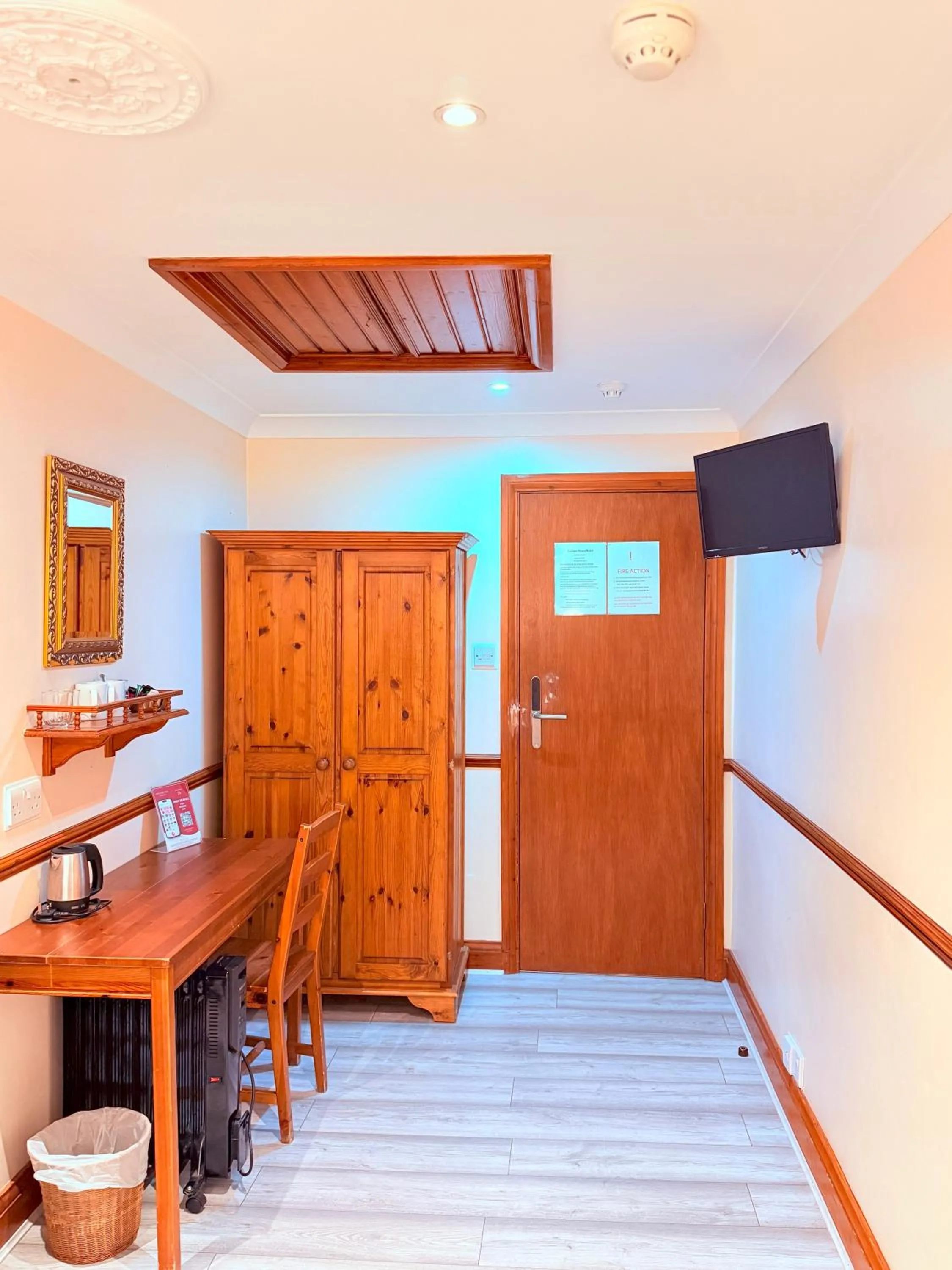 Bedroom in Europa House Hotel, London Paddington