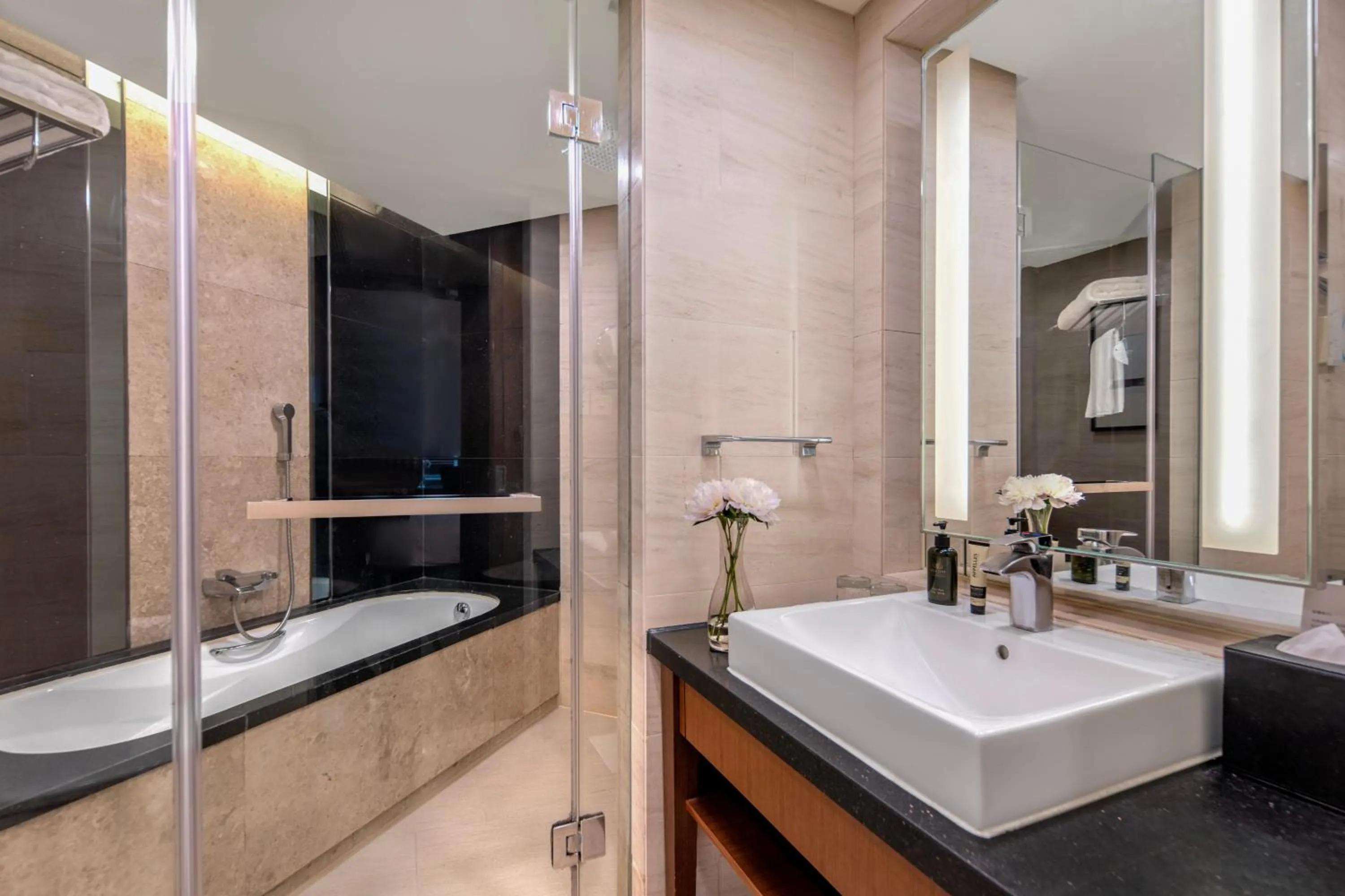 Bath in Ascott Huai Hai Road Shanghai, Xintiandi