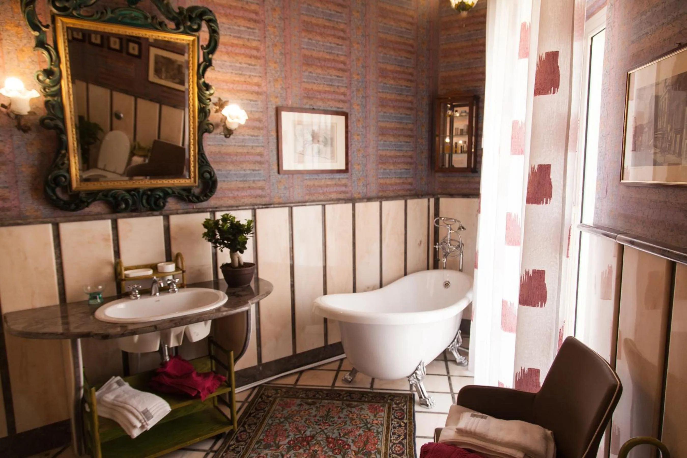 Bathroom in Palazzo Melluso LUXURY SUITE