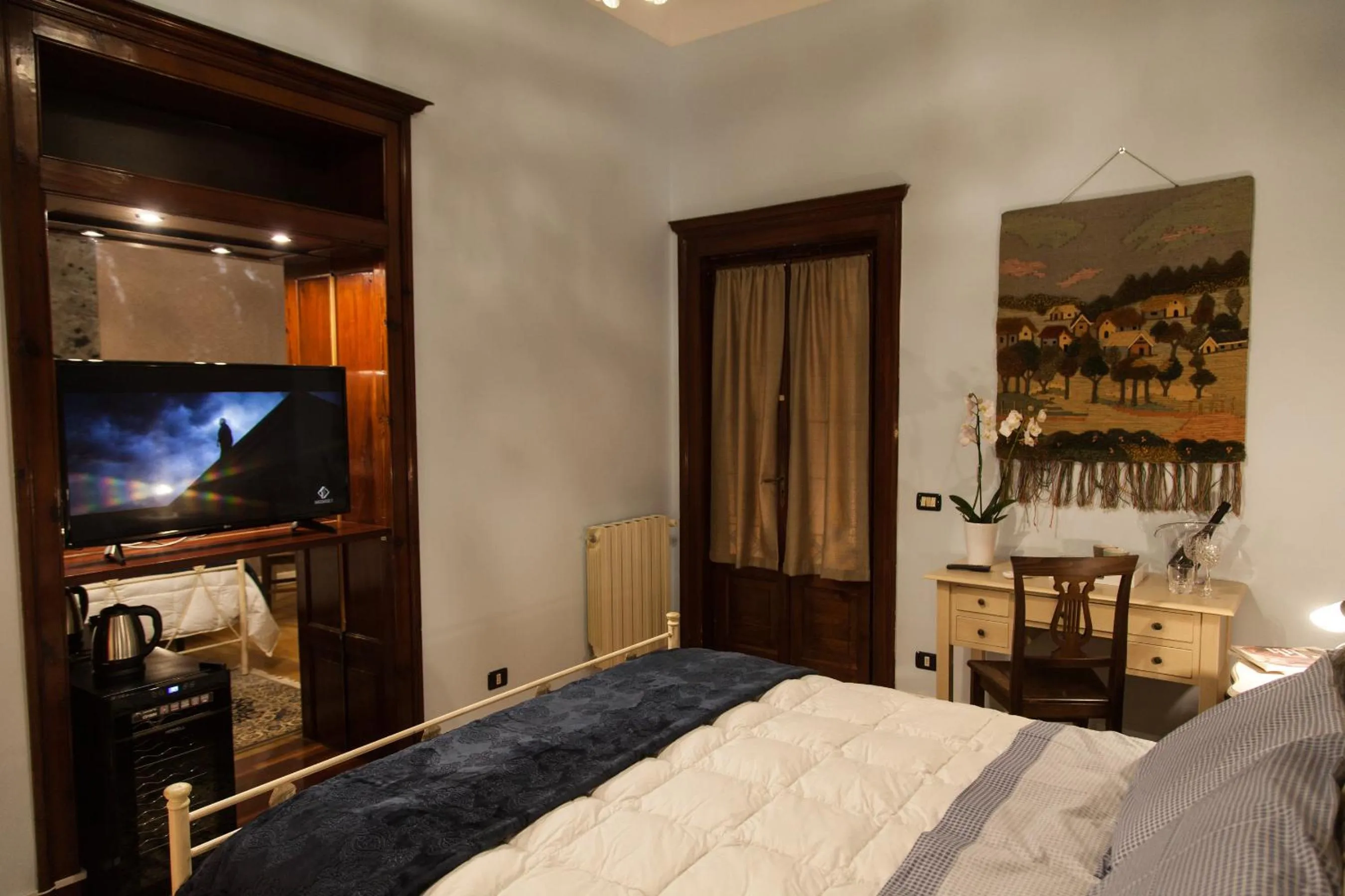 Photo of the whole room in Palazzo Melluso LUXURY SUITE