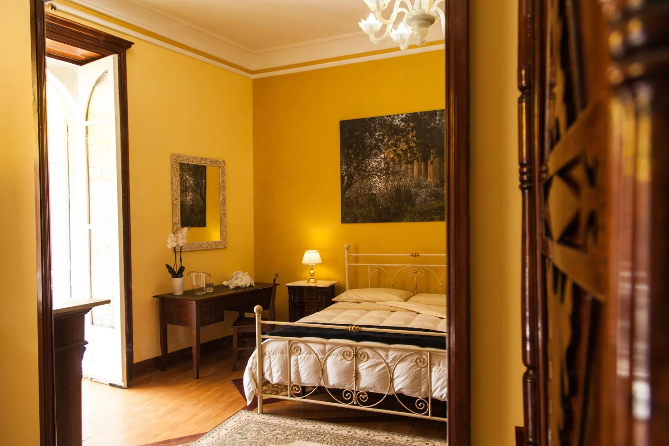 Photo of the whole room in Palazzo Melluso LUXURY SUITE